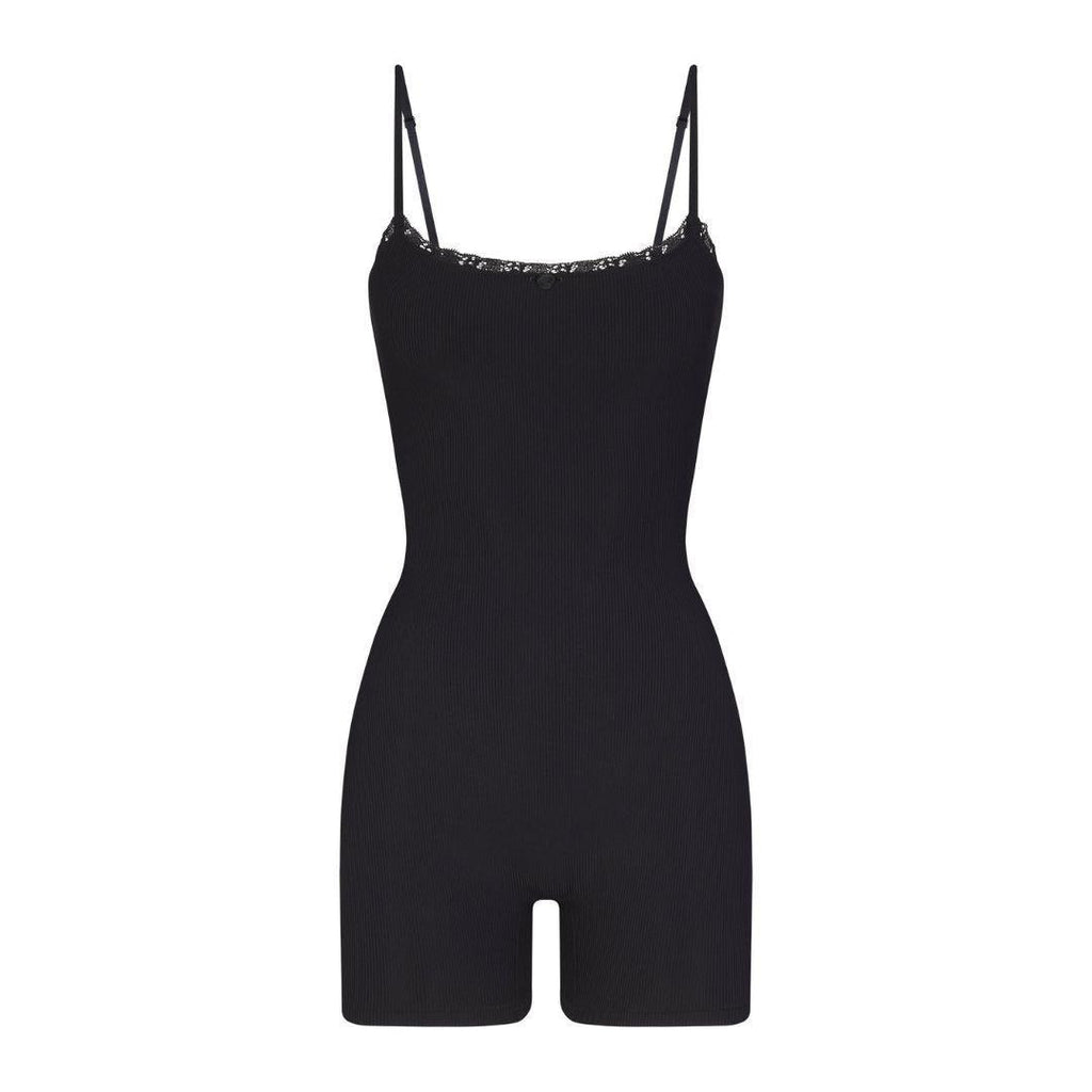 SKIMS SOFT LOUNGE LACE SCOOP ONESIE ONYX