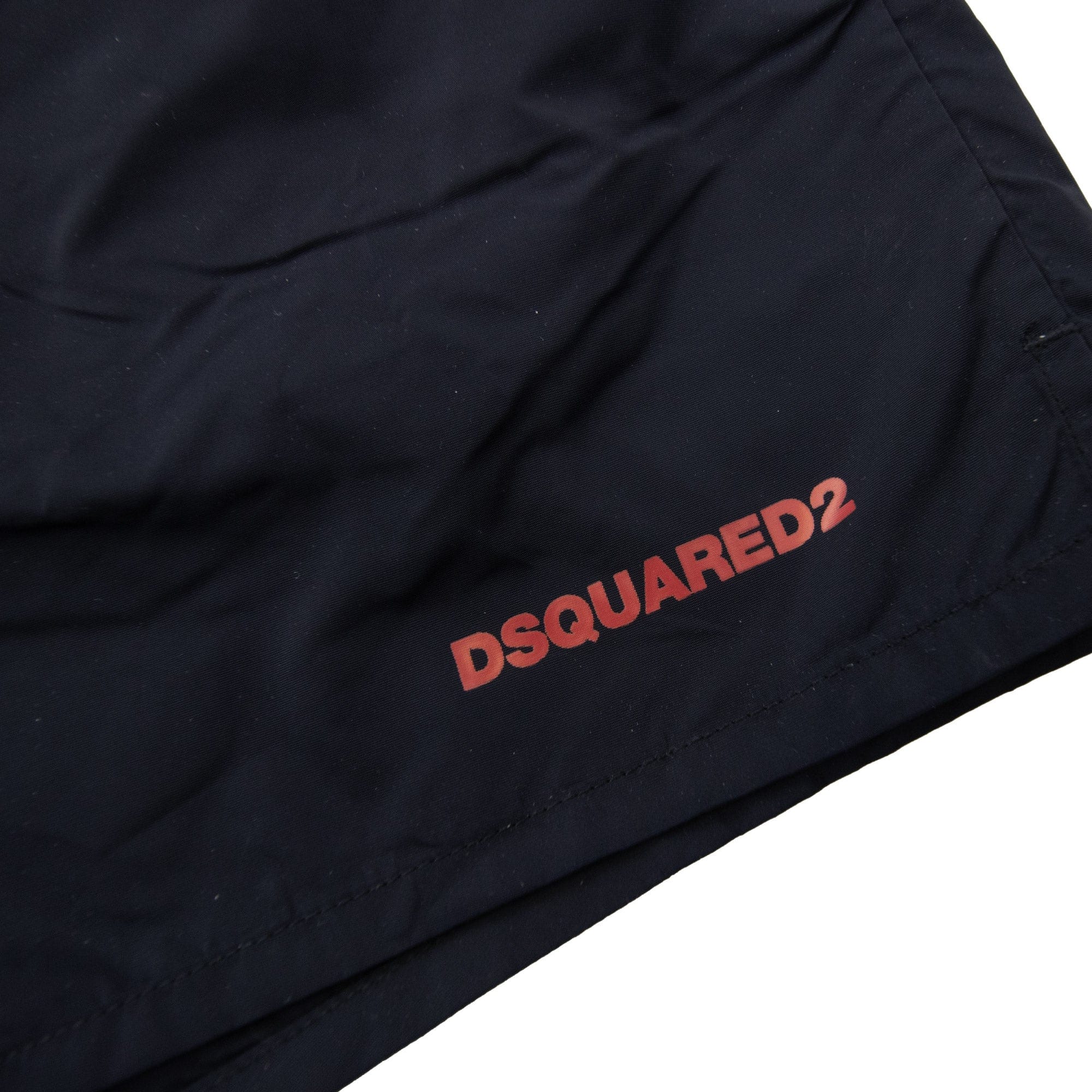 Pre-Loved Icon Shorts Black/Red 48"