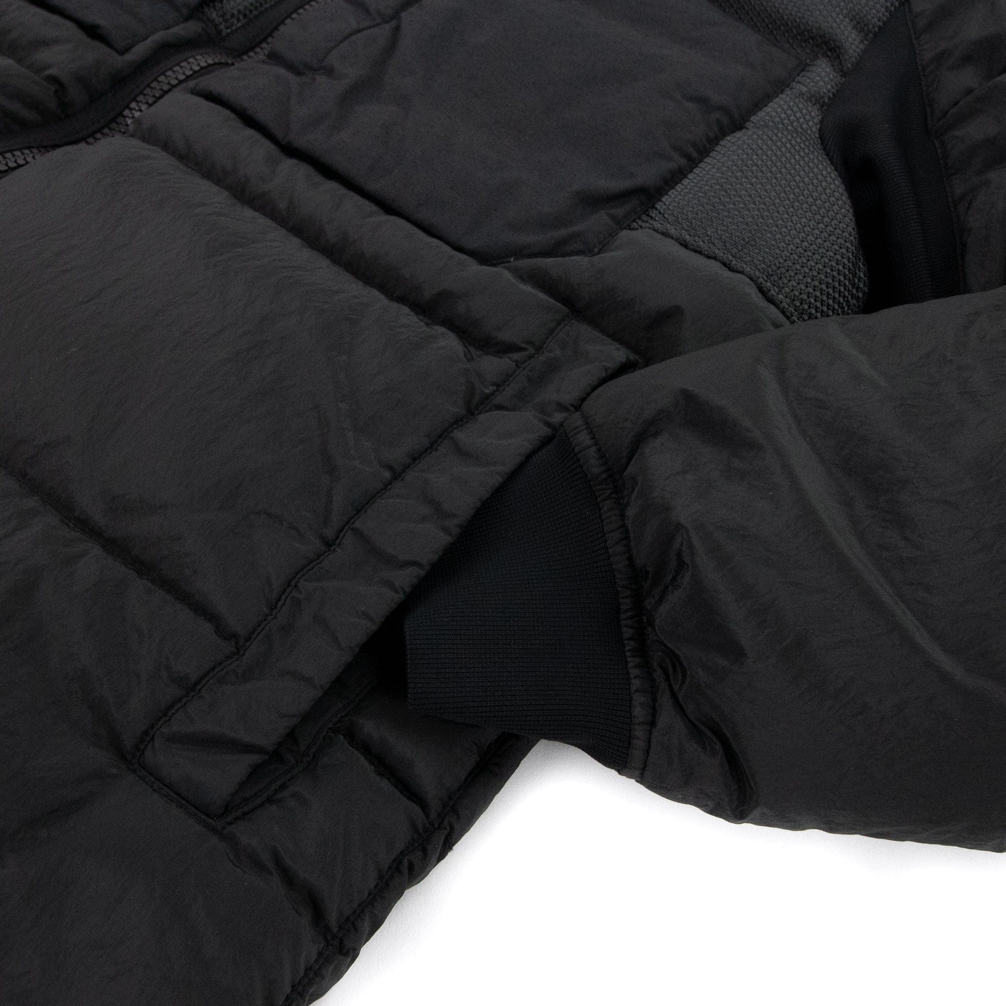 Stone Island 42840 Modified Panama 6/3 Ht Nylon Mix Down Tc Jac Black V0029