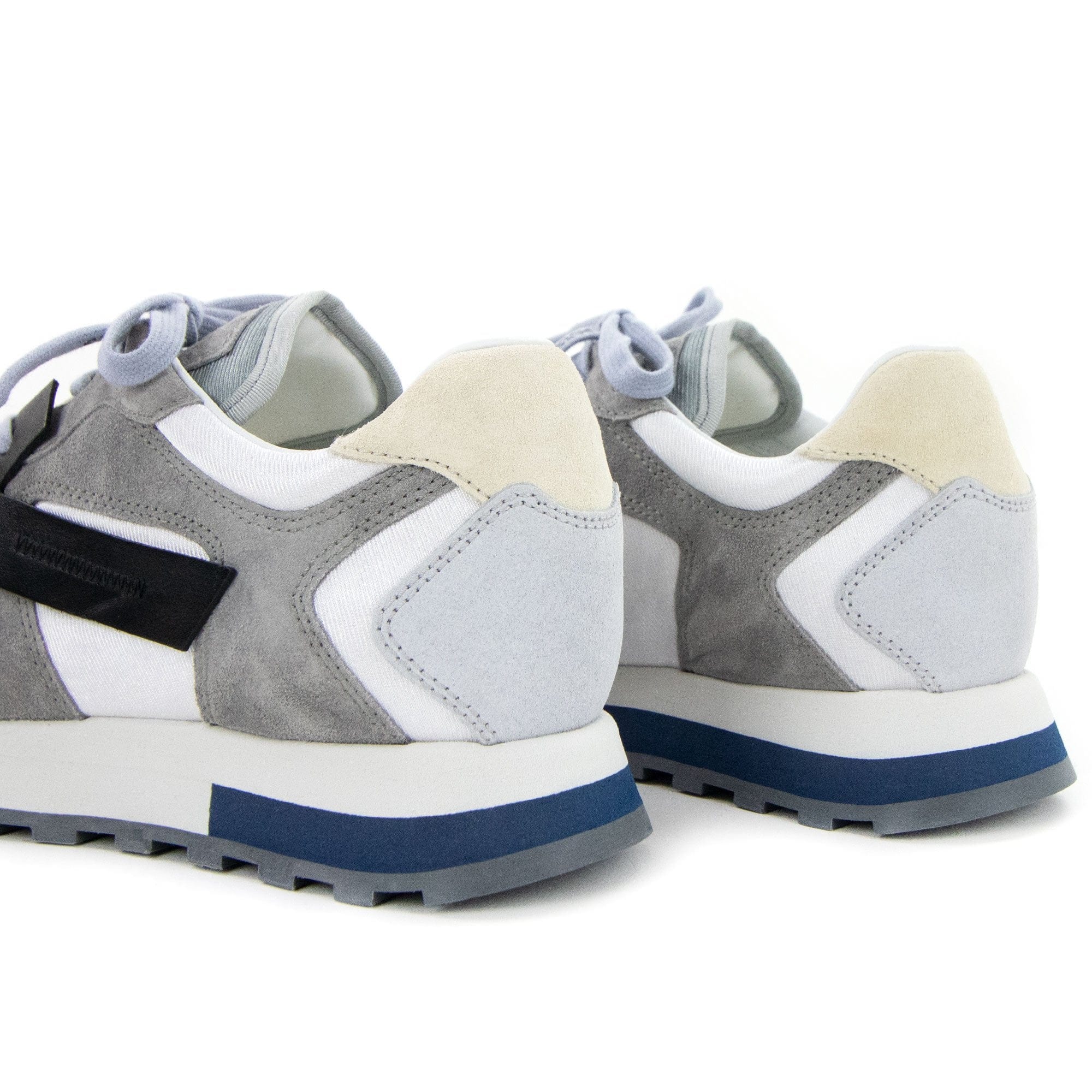 Off White Runner Mixed Leather Trainer Grey Black