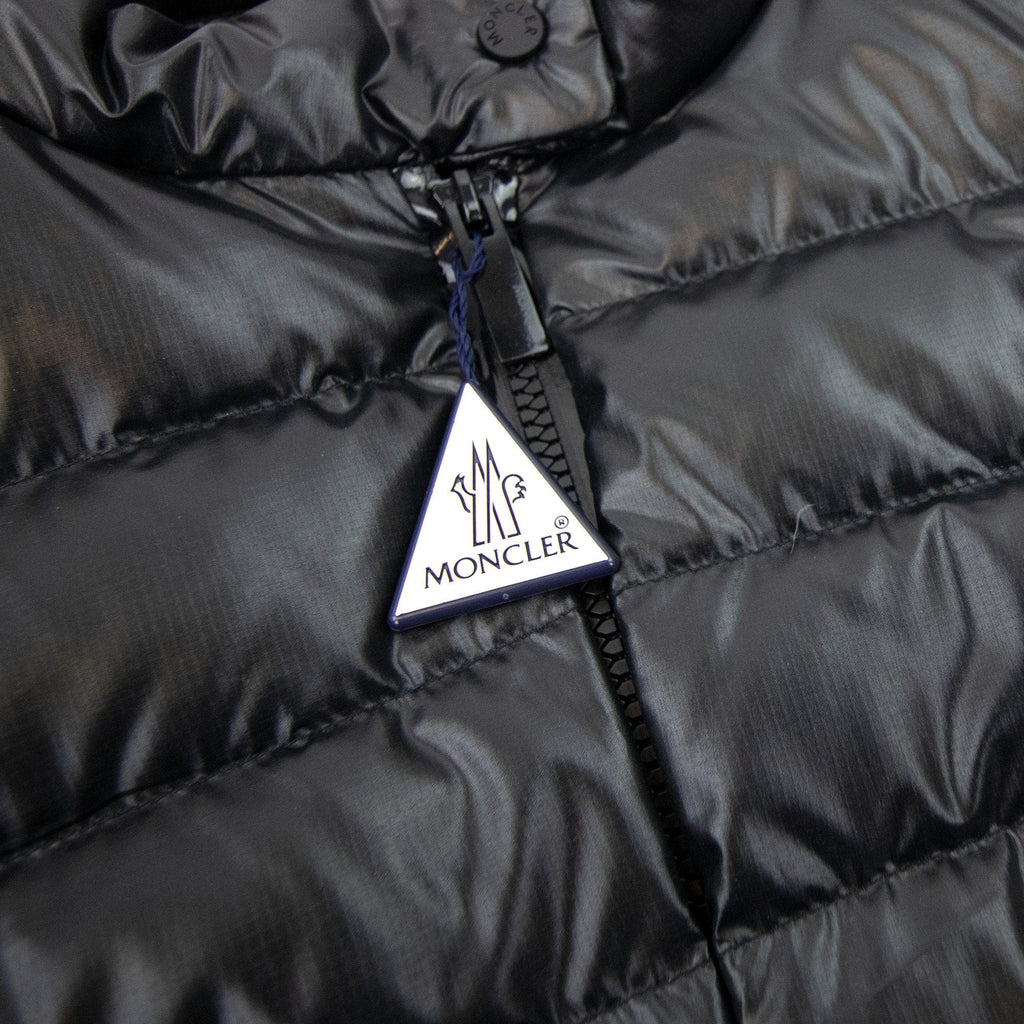 Moncler Larmor Short Down Jacket Black 999