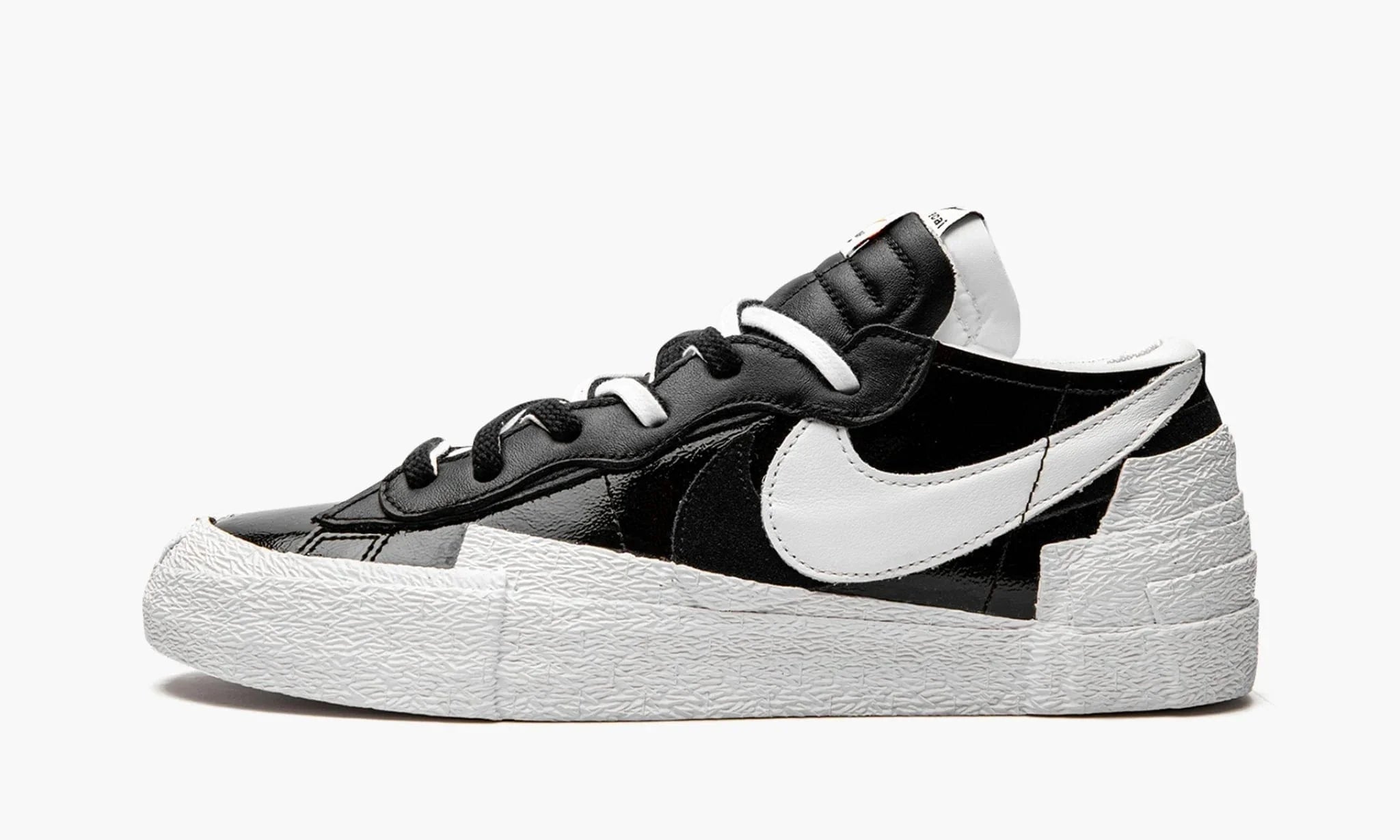 NIKE BLAZER LOW SACAI BLACK PATENT LEATHER
