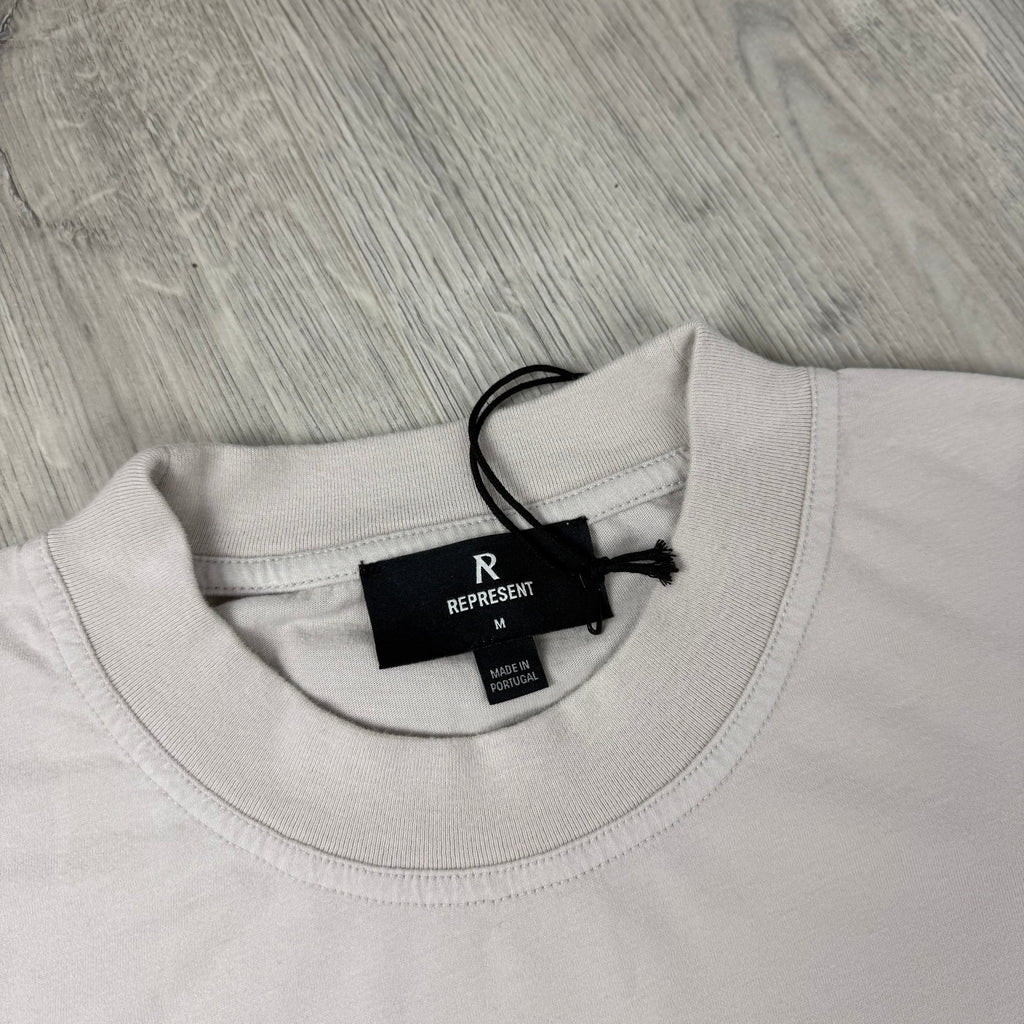 Represent 'Embroidered Serif' T-Shirt - Concrete