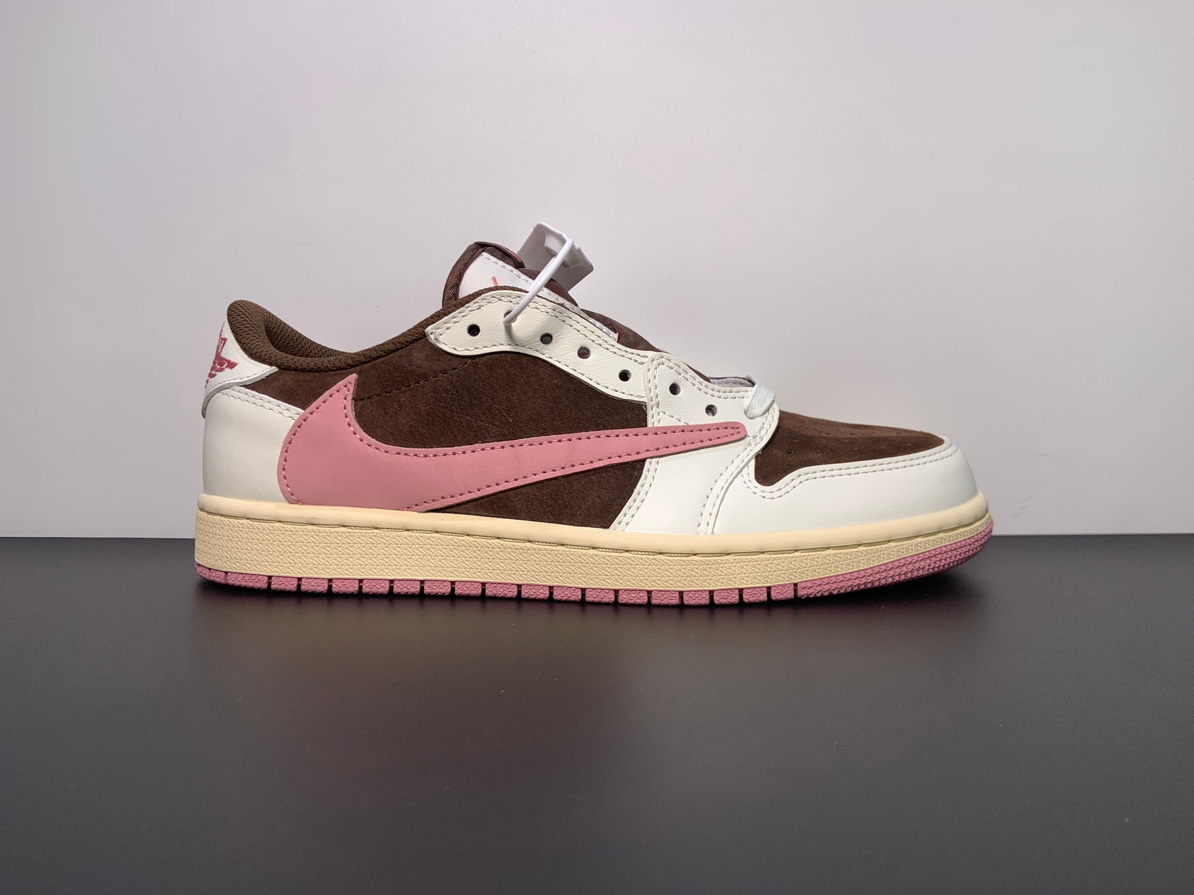 Air Jordan 1 Low x Travis Scott