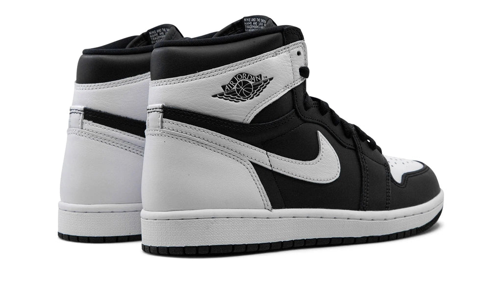 JORDAN 1 RETRO HIGH OG BLACK WHITE