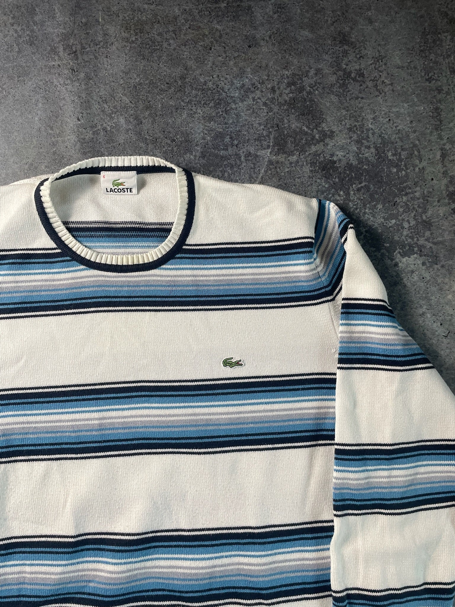 Very Rare Lacoste Sweater (L-XL)