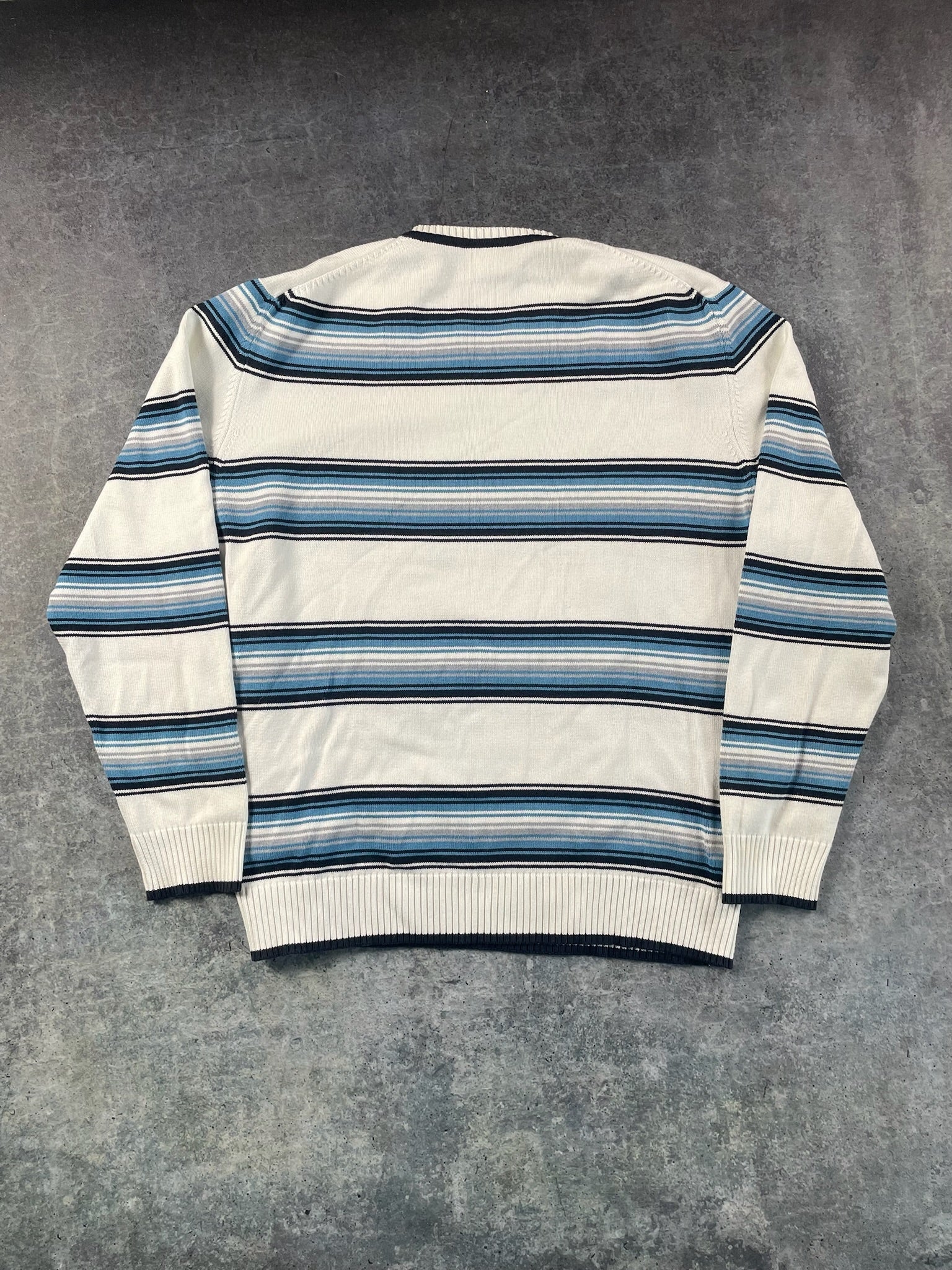 Very Rare Lacoste Sweater (L-XL)