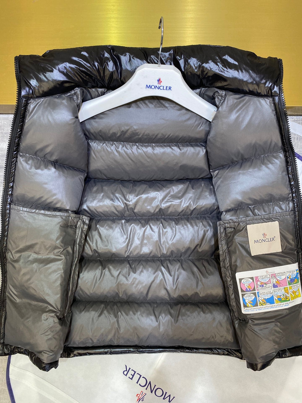 Smanicato Moncler