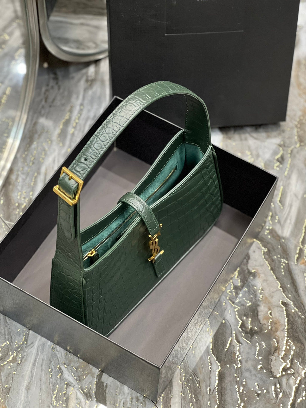 Borsa YSL