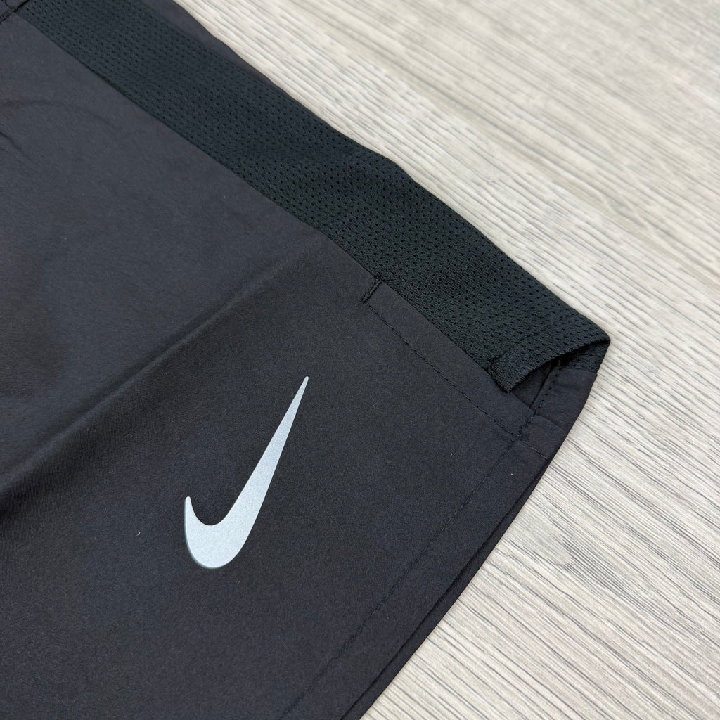 Nike 'Challenger' Pocket Shorts - Black