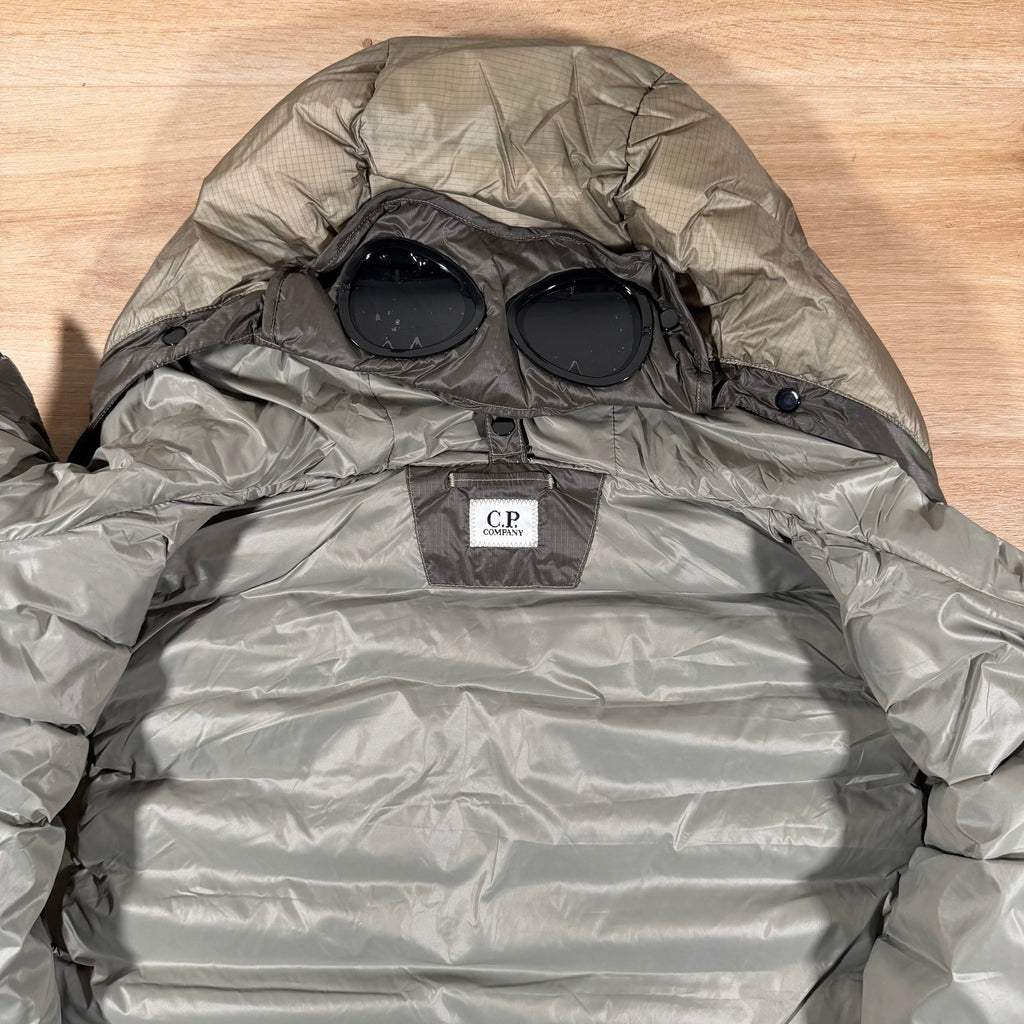 C.P. Company D.D. Shell Goggle Down Gilet in Fungi Grey