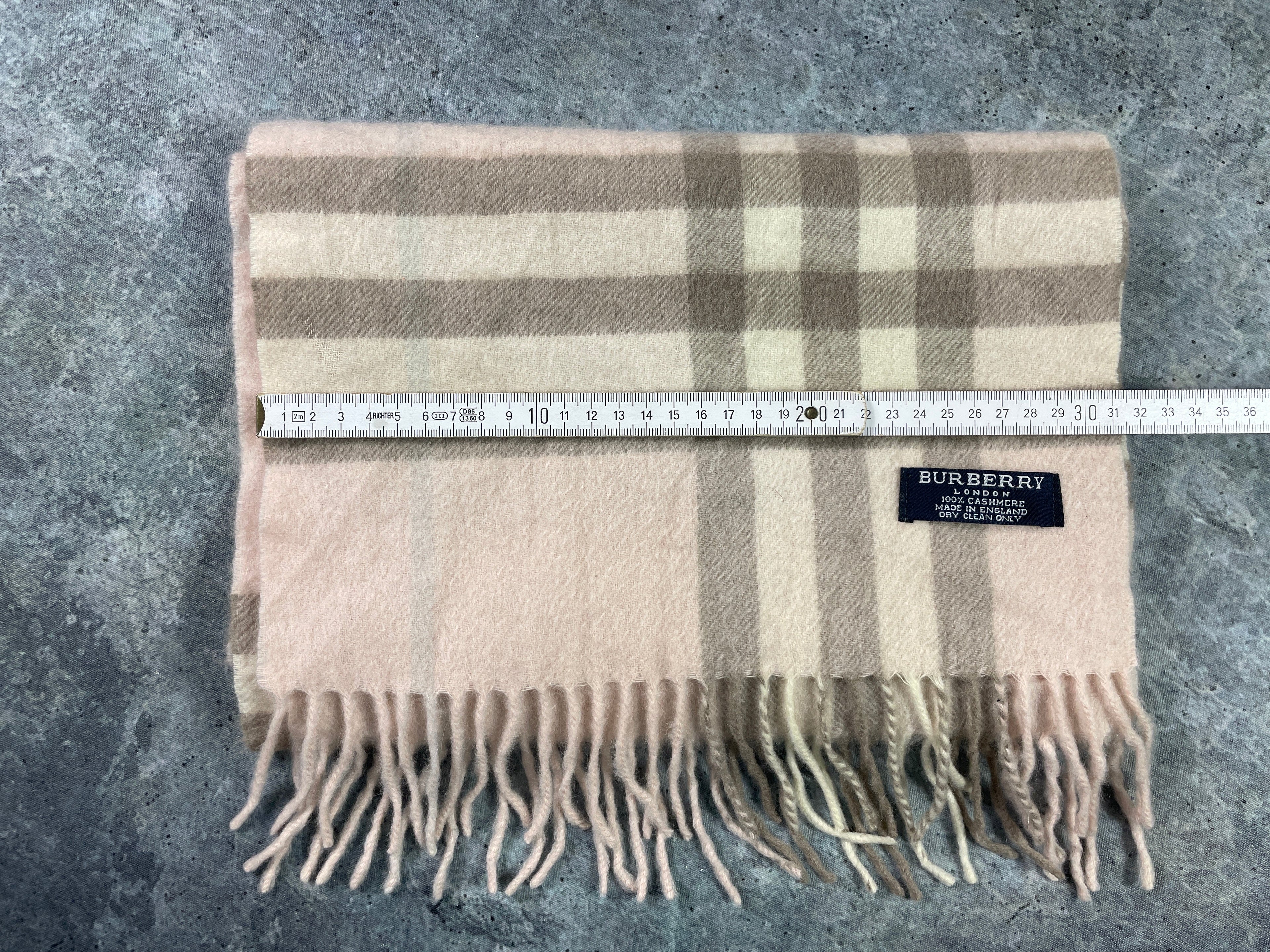 Burberry Cashmere Scarf Rose