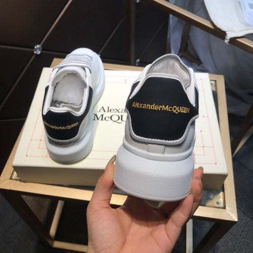 ALEXANDER MCQUEEN BIANCHE E NERE RETRO SCRITTA ORO