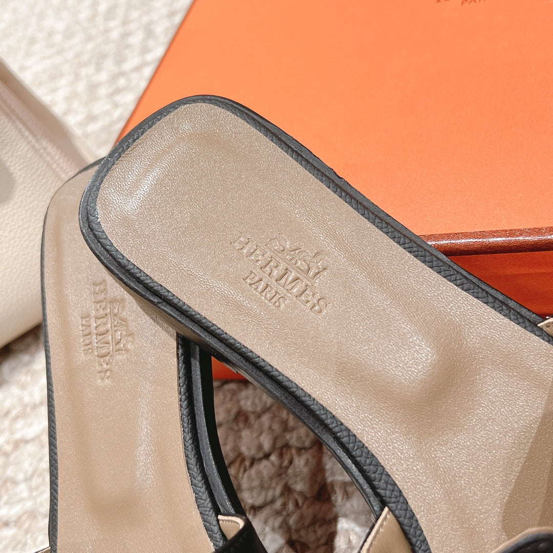Hermes black