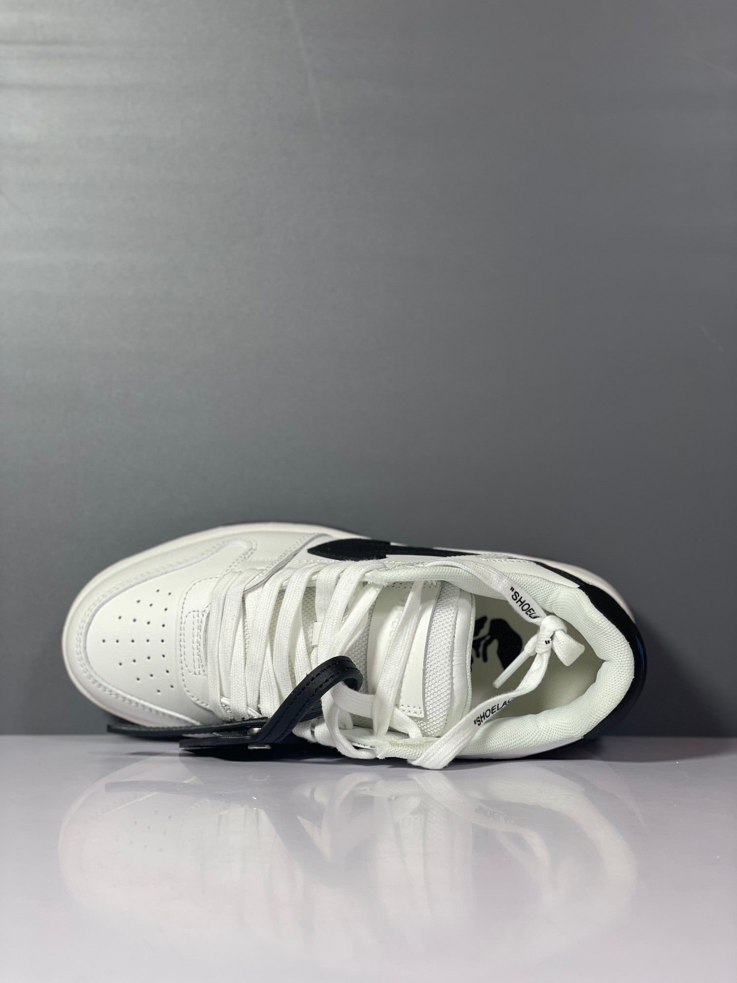 OFF-WHITE Out Of Office