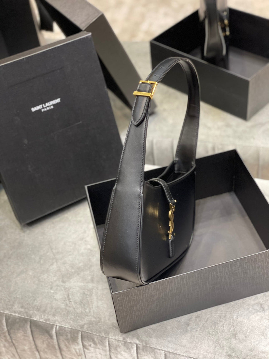 Borsa YSL