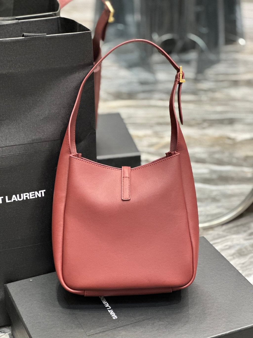 Borsa YSL