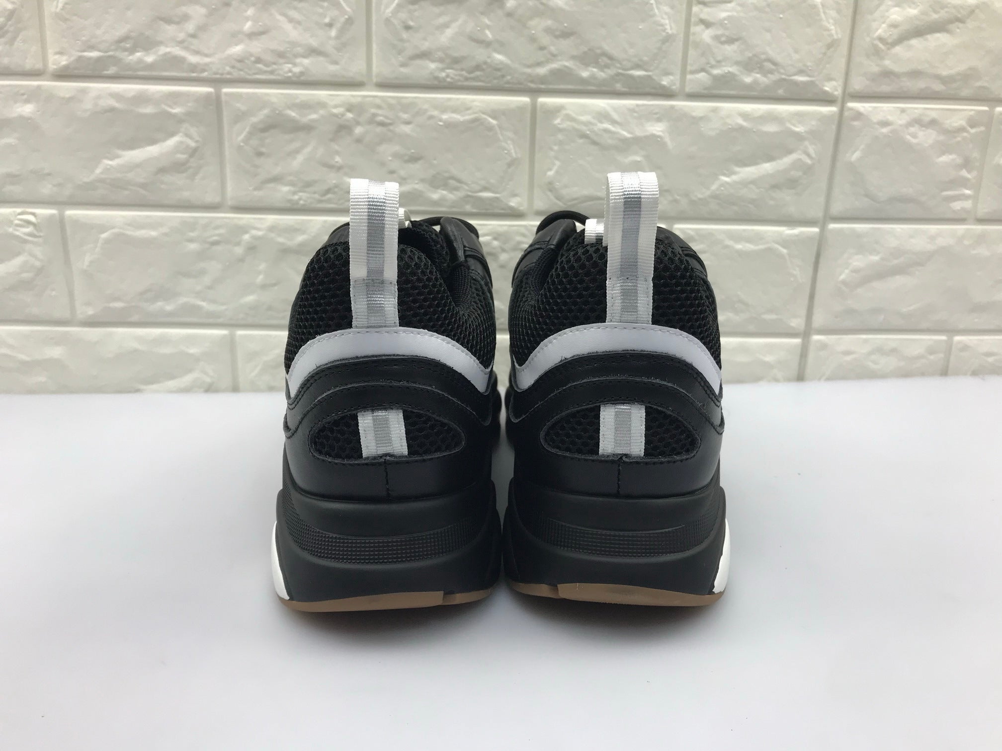Dior b22