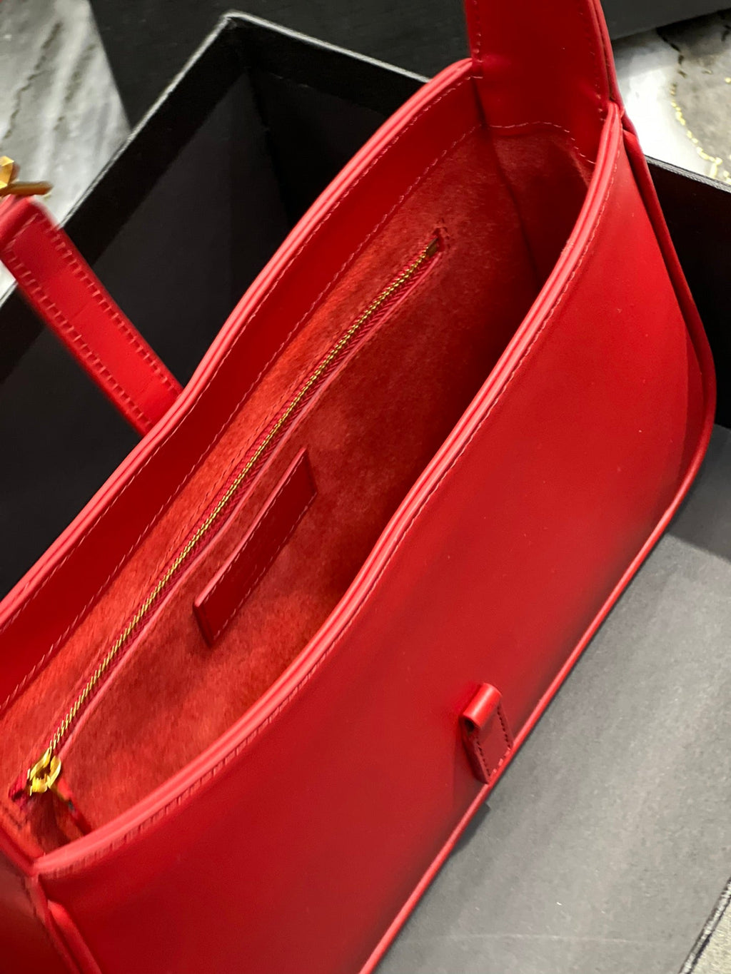 Borsa YSL