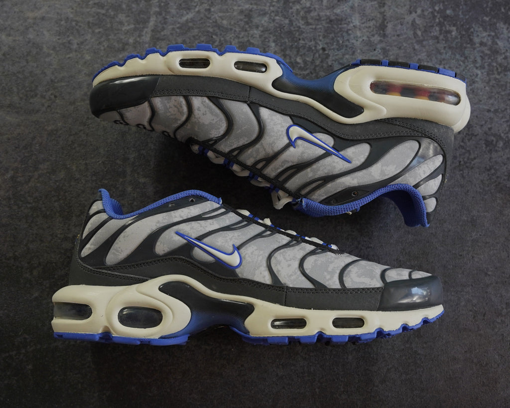 Nike TN Air Max Plus SE Social FC (42.5)