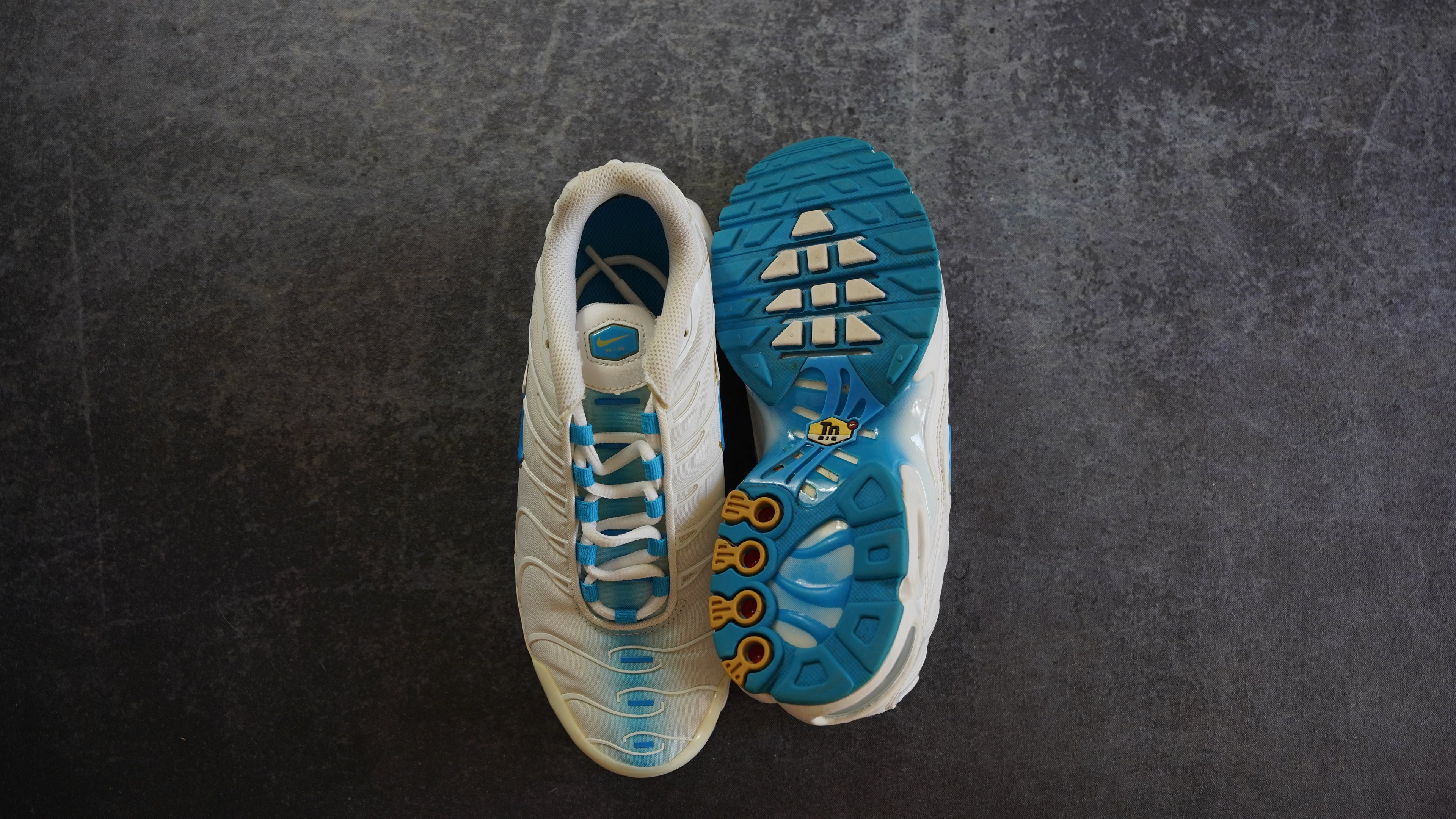 NIKE AIR MAX PLUS TN SE (GS) 'BLUE GLOW' (38.5)