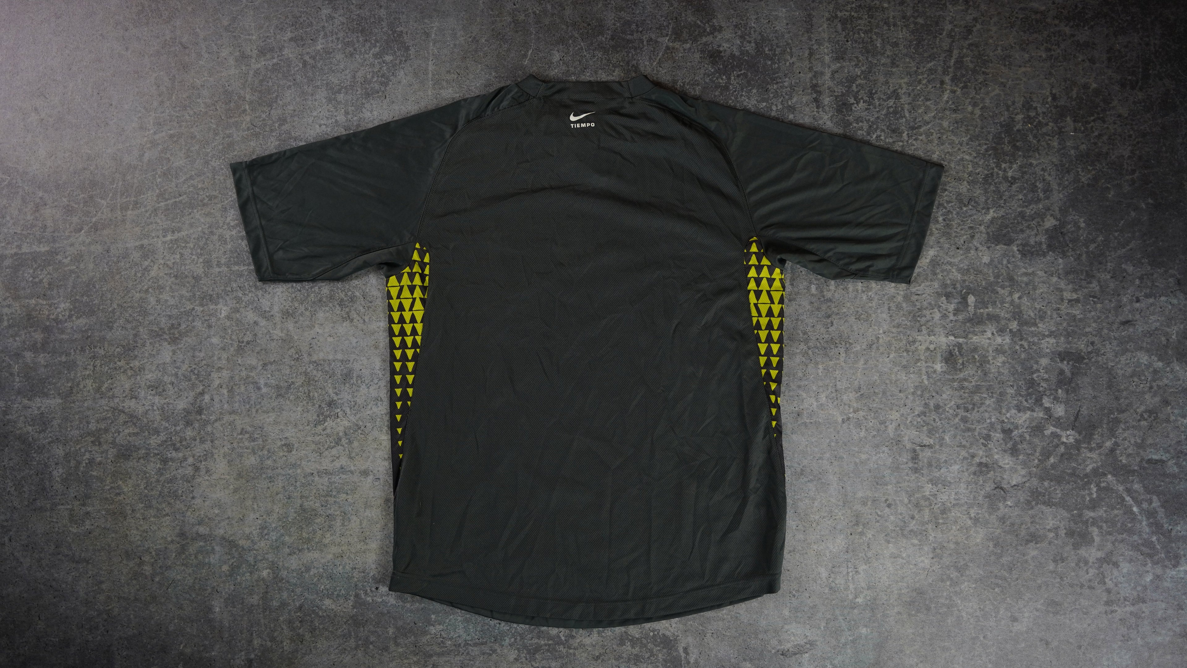 Nike Shirt (L)