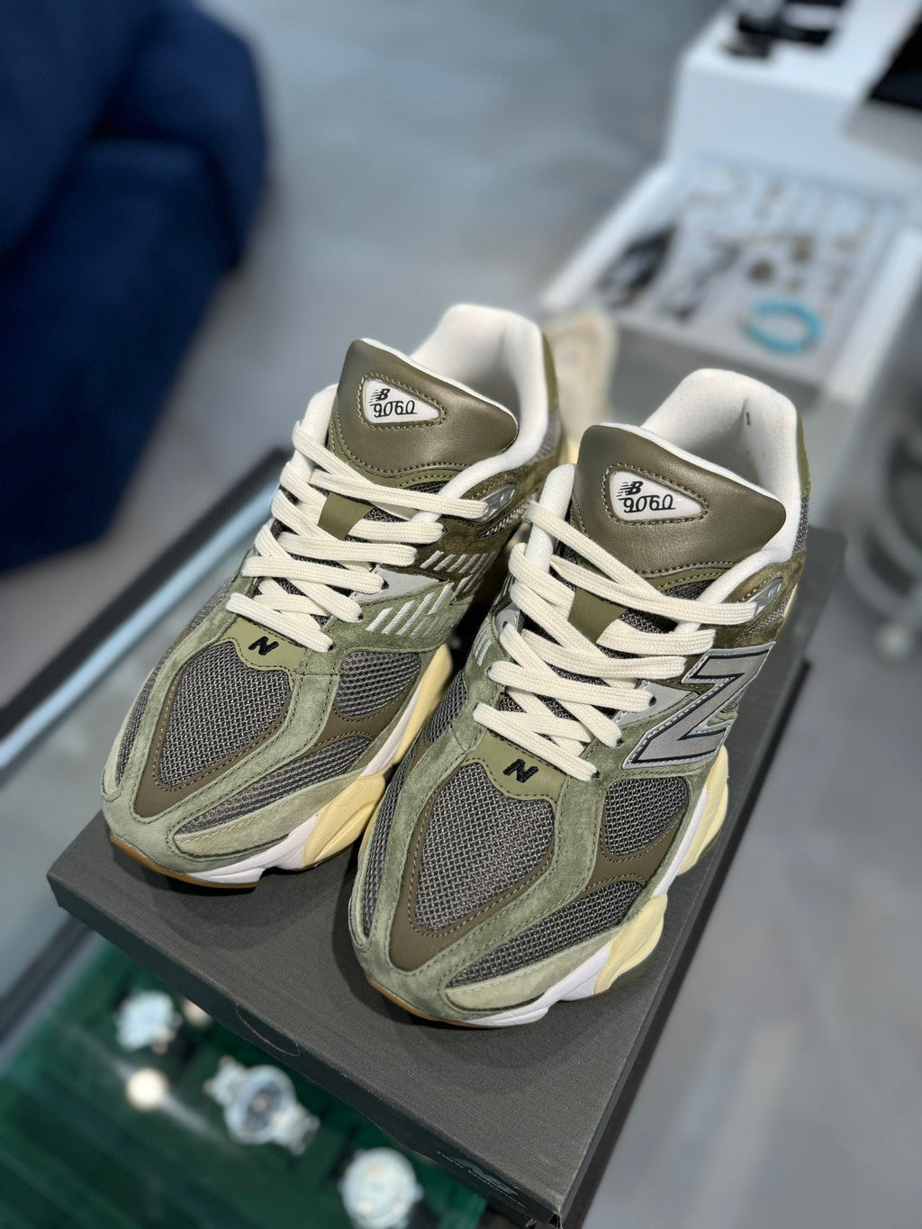 New Balance 9060