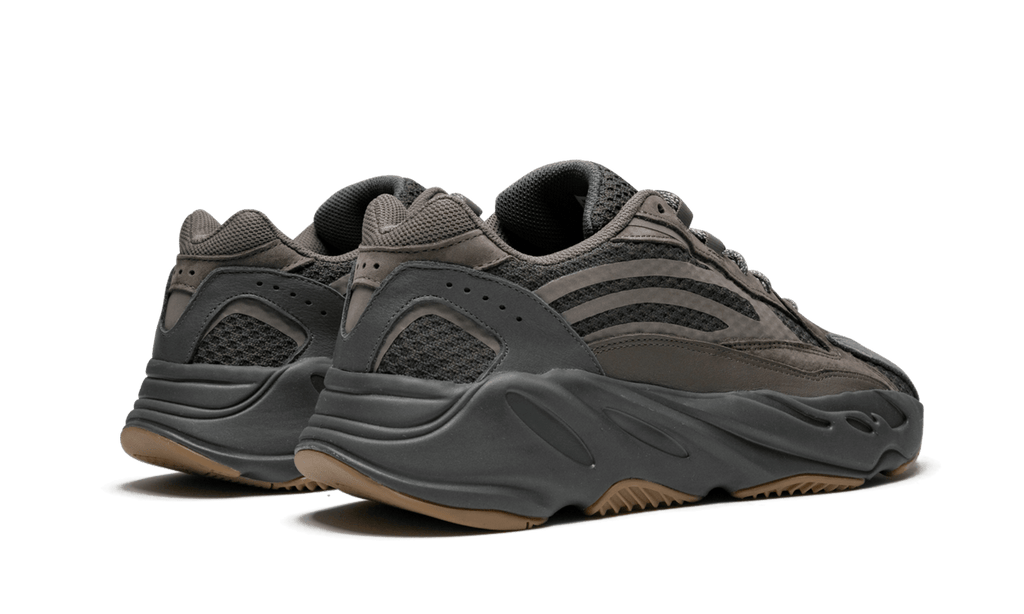 YEEZY 700 V2 GEODE