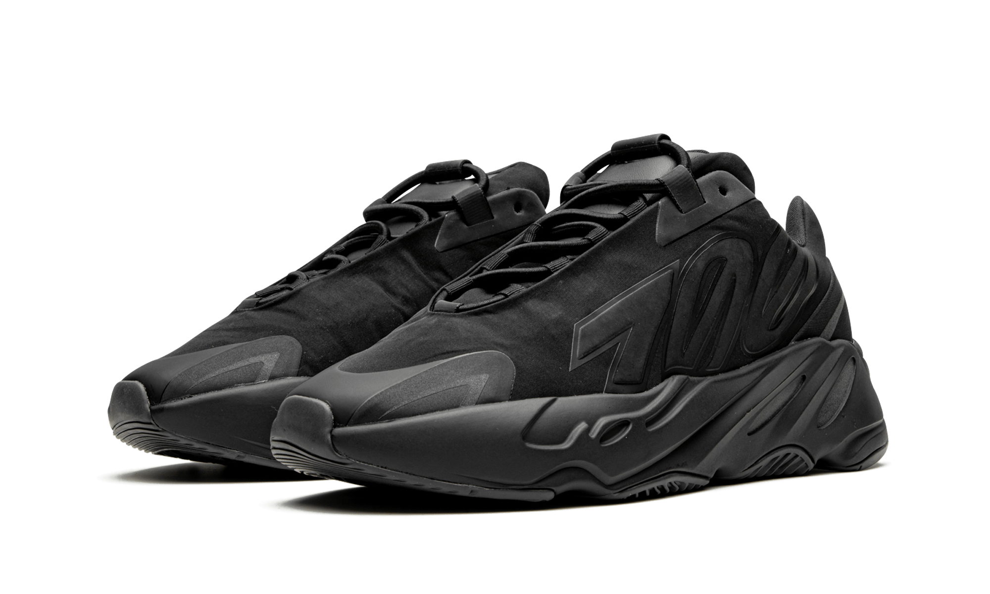 YEEZY 700 MNVN TRIPLE BLACK