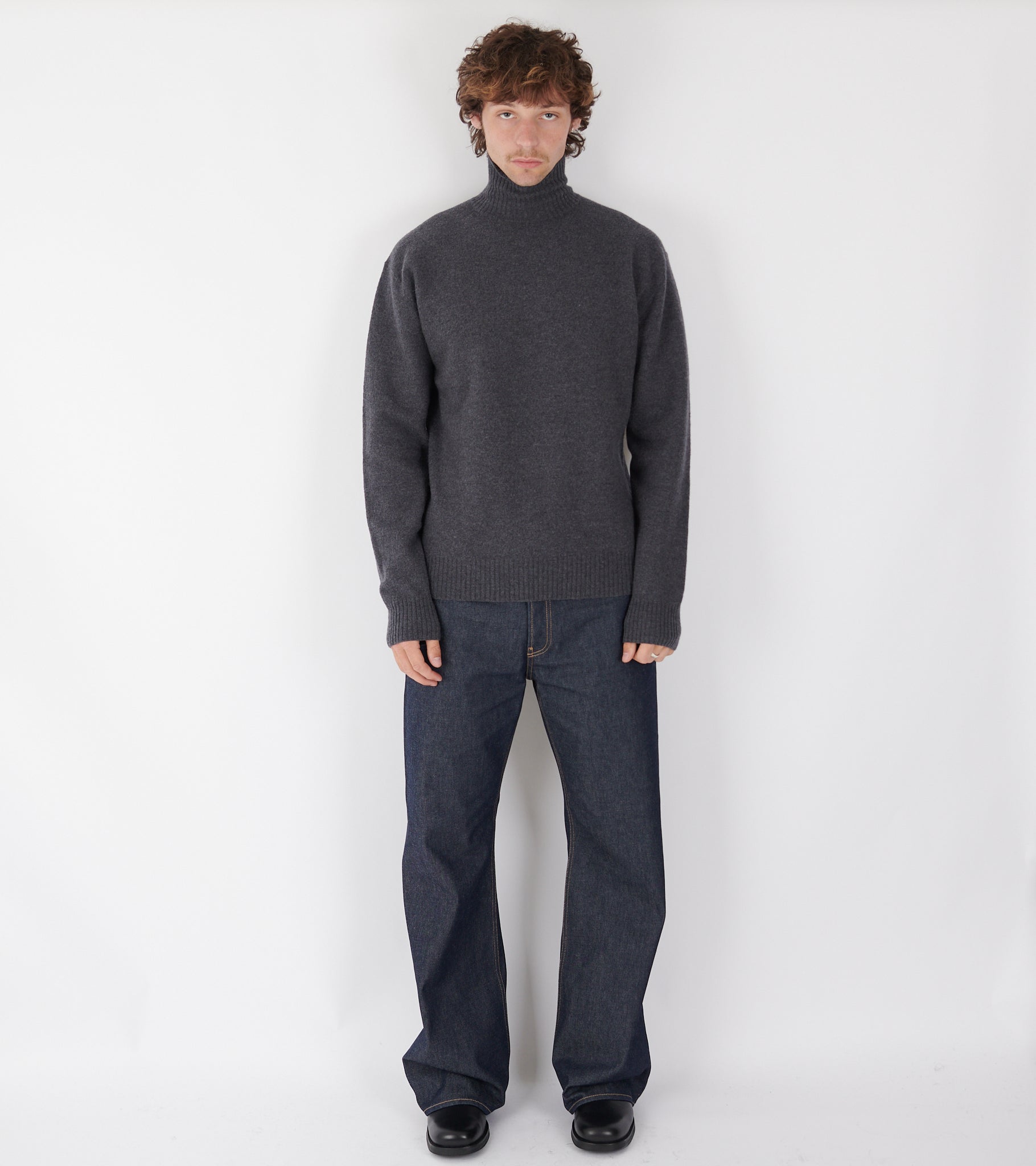 Long-sleeved Turtleneck Jumper Grey