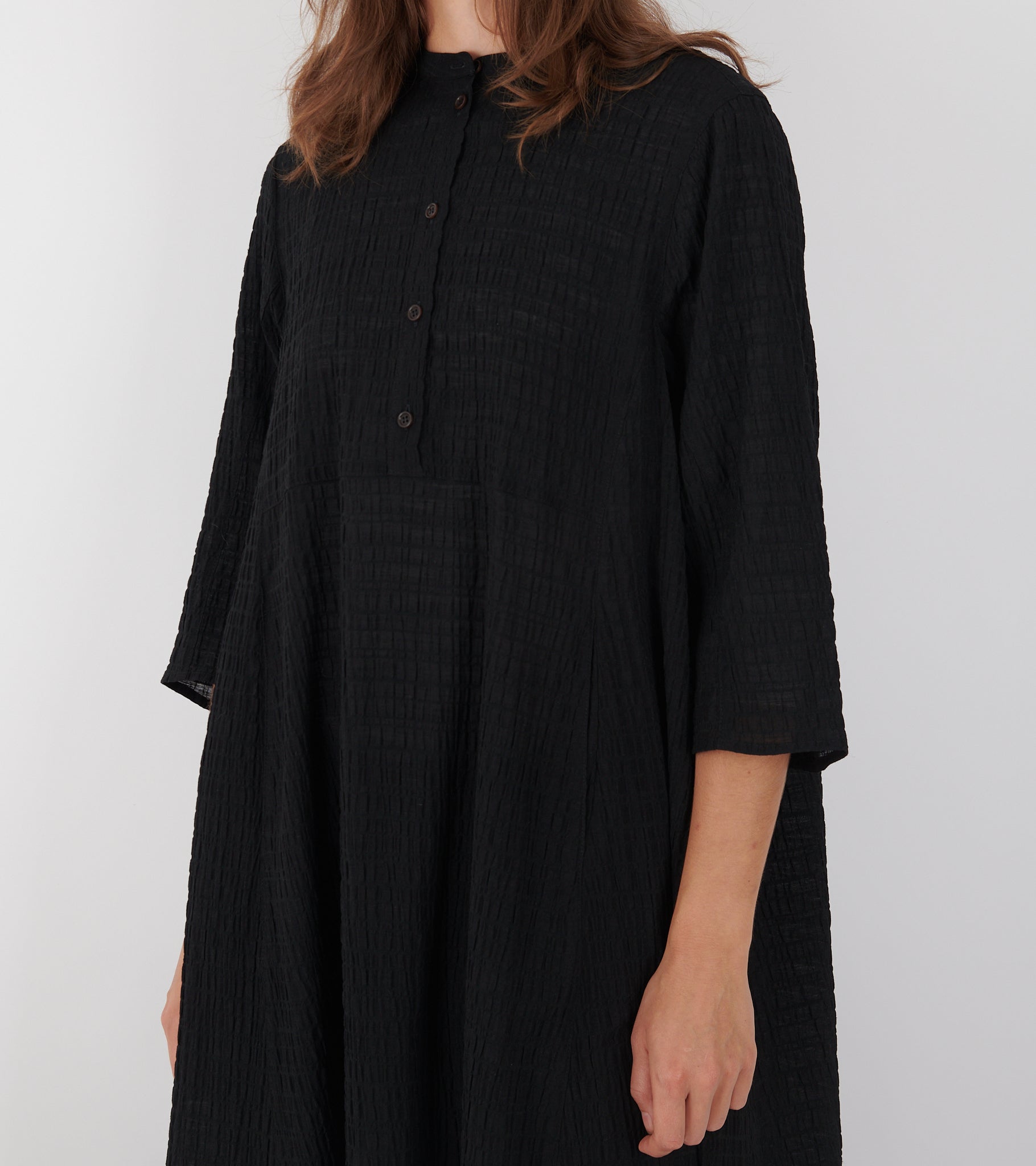 Low Pulse Dress Black