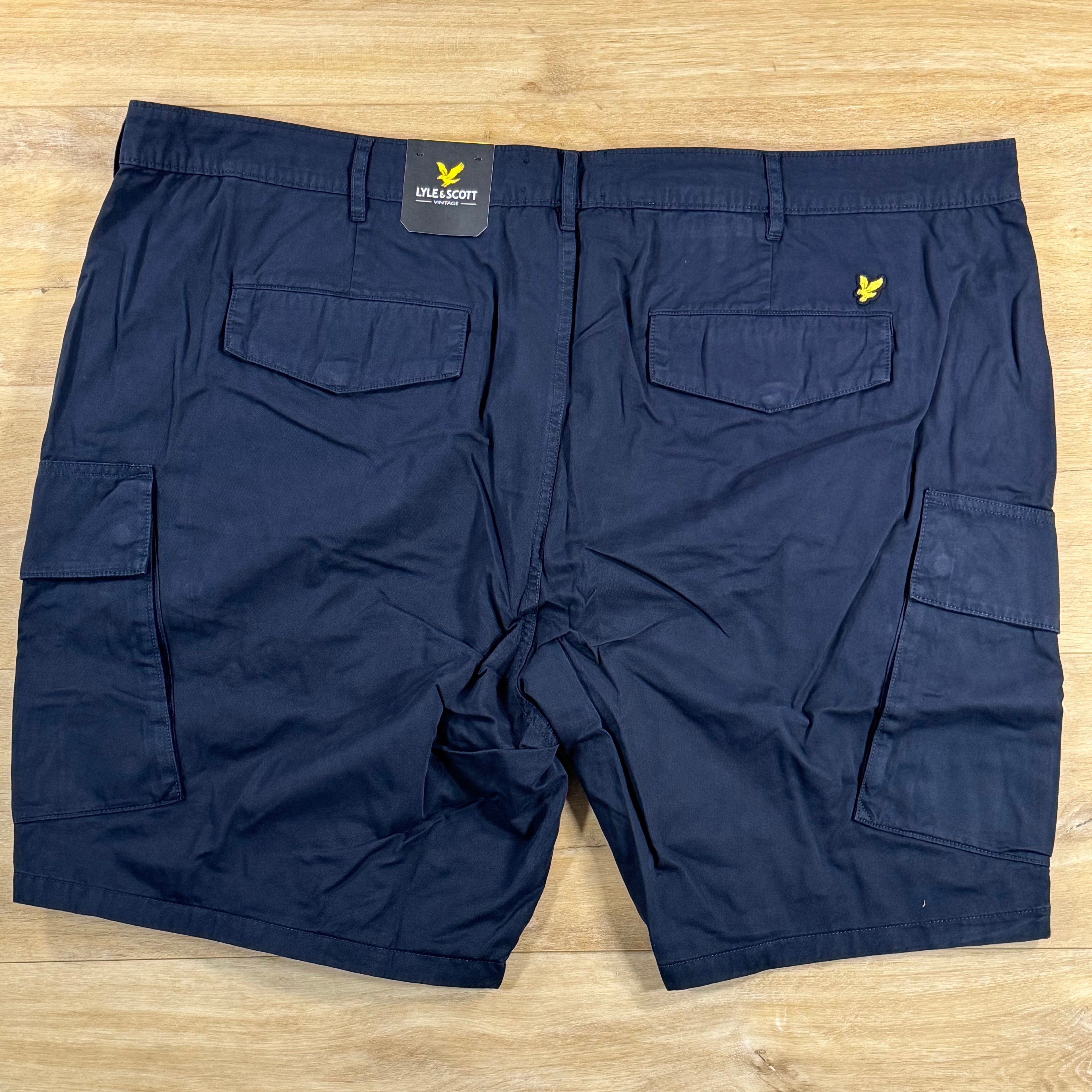 Lyle & Scott Cotton Cargo Shorts in Dark Navy