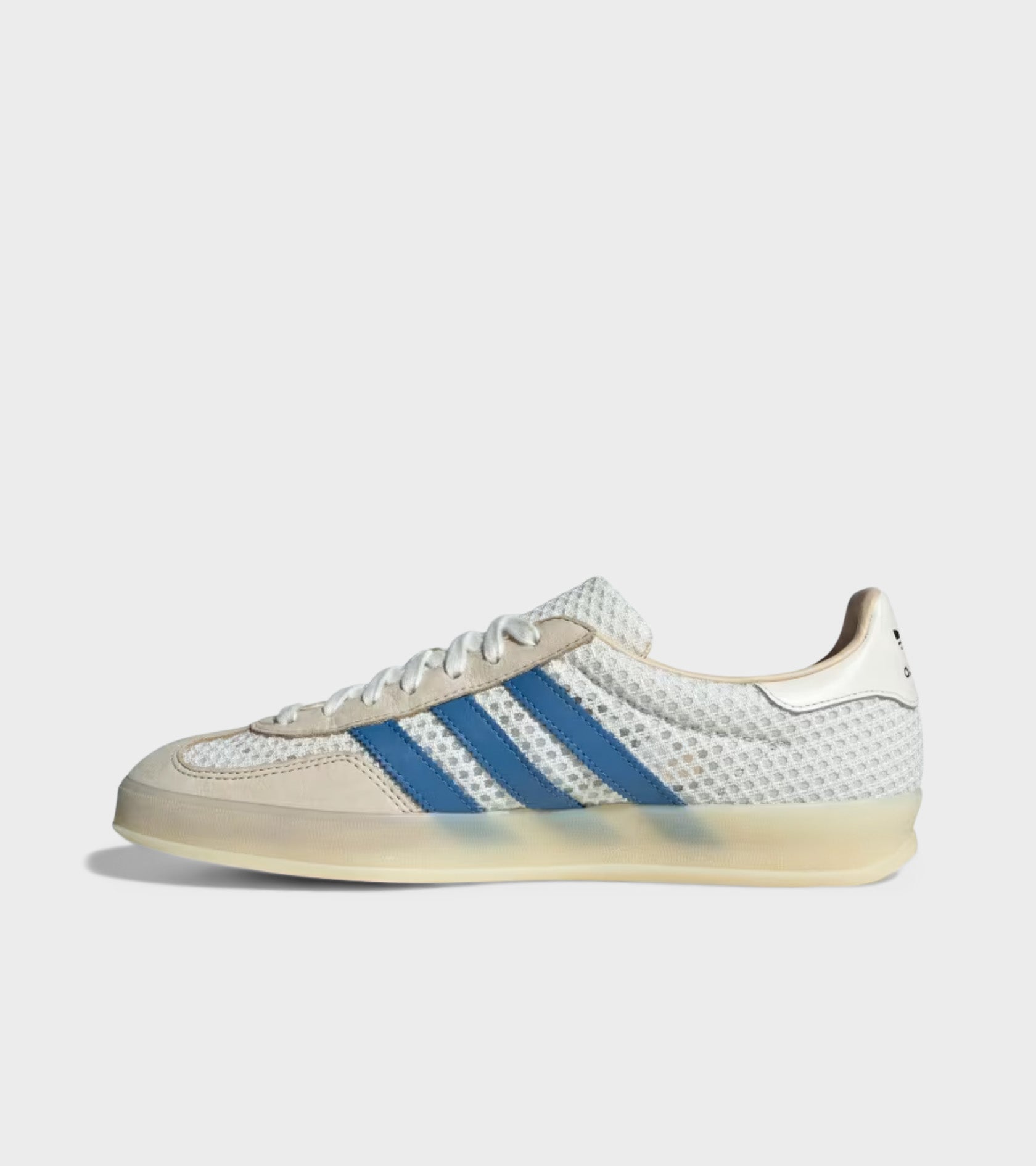 Gazelle Indoor Off-white/Focus Blue/Warm Vanilla