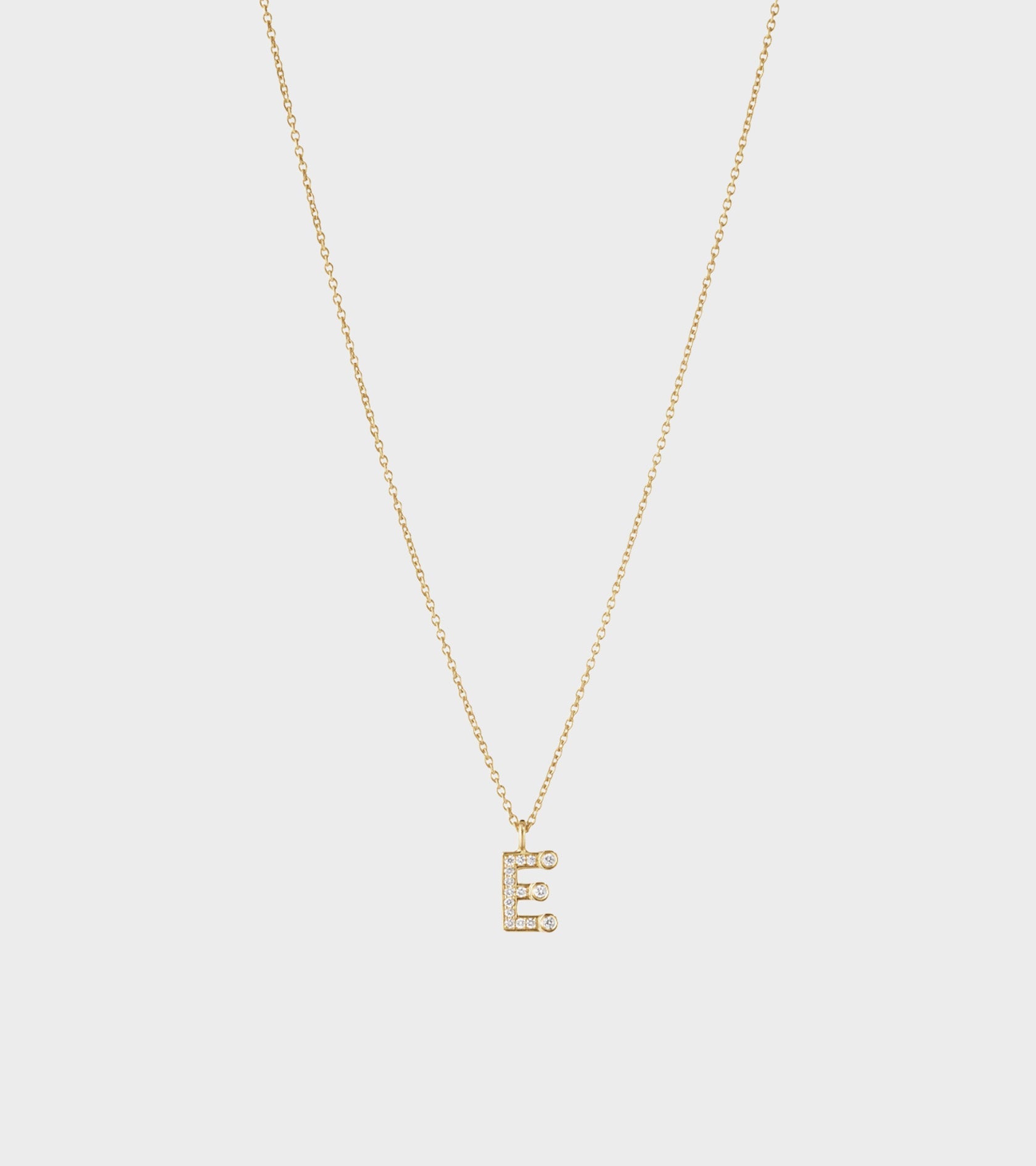 Simple E Necklace Gold
