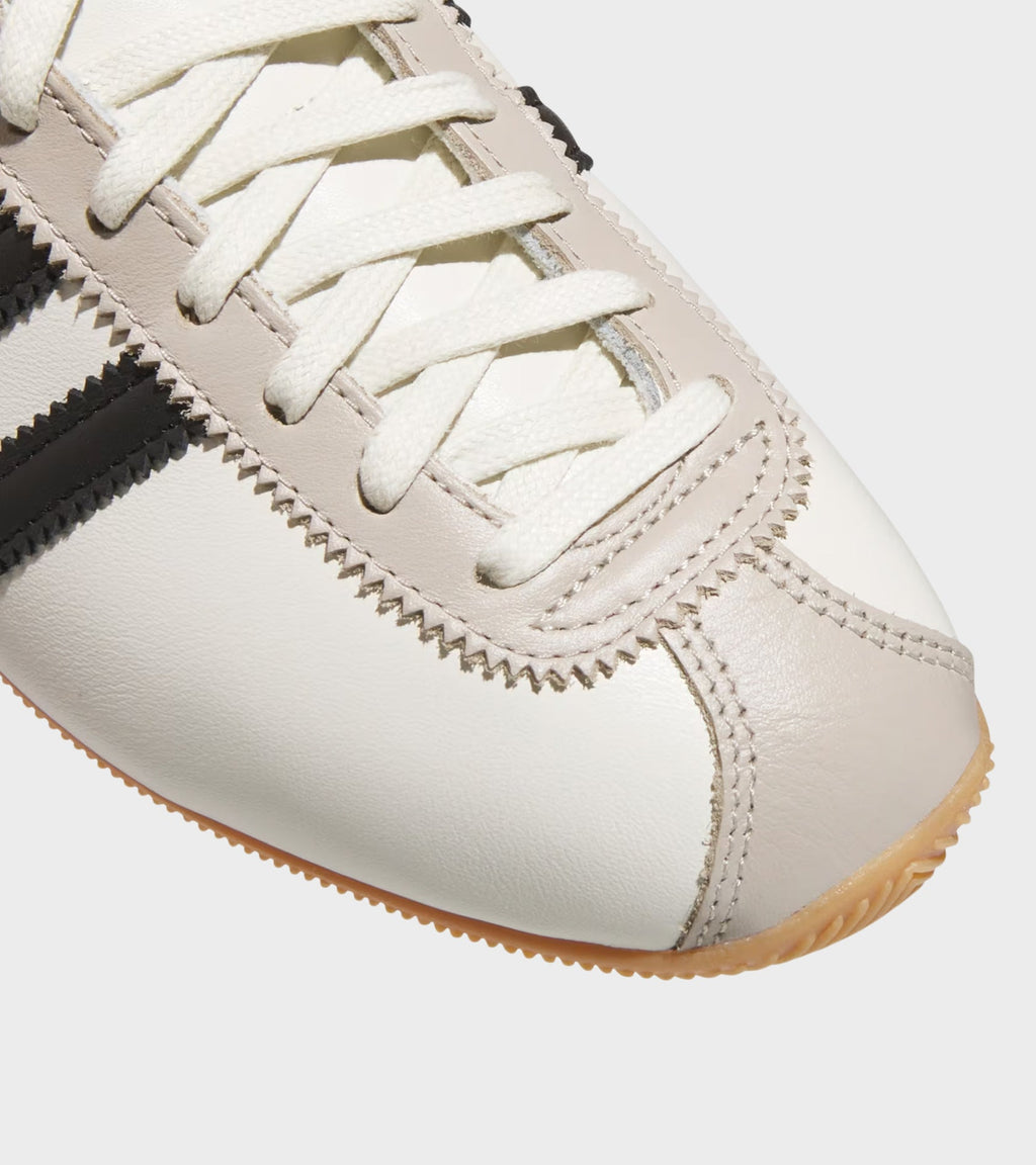 Japan Off-white/Core Black/Wonder Beige