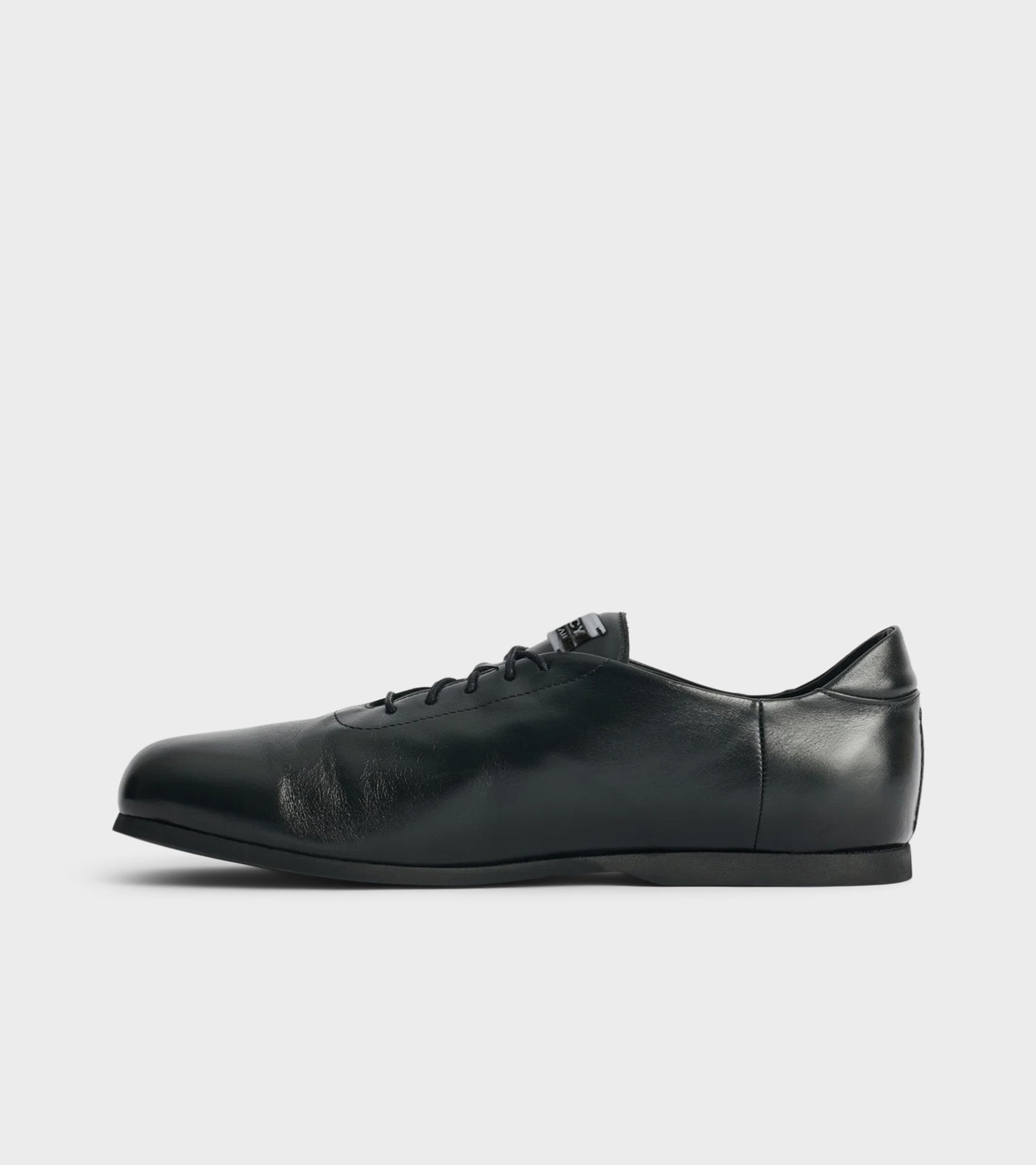 Sneak In Sombre Satin Bovine
