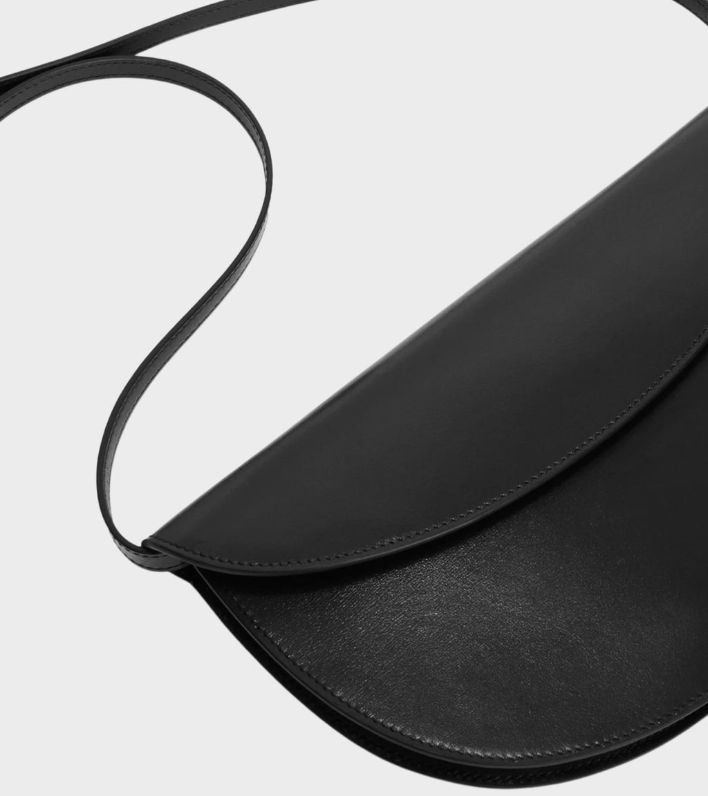 Curve Wallet Bag Black