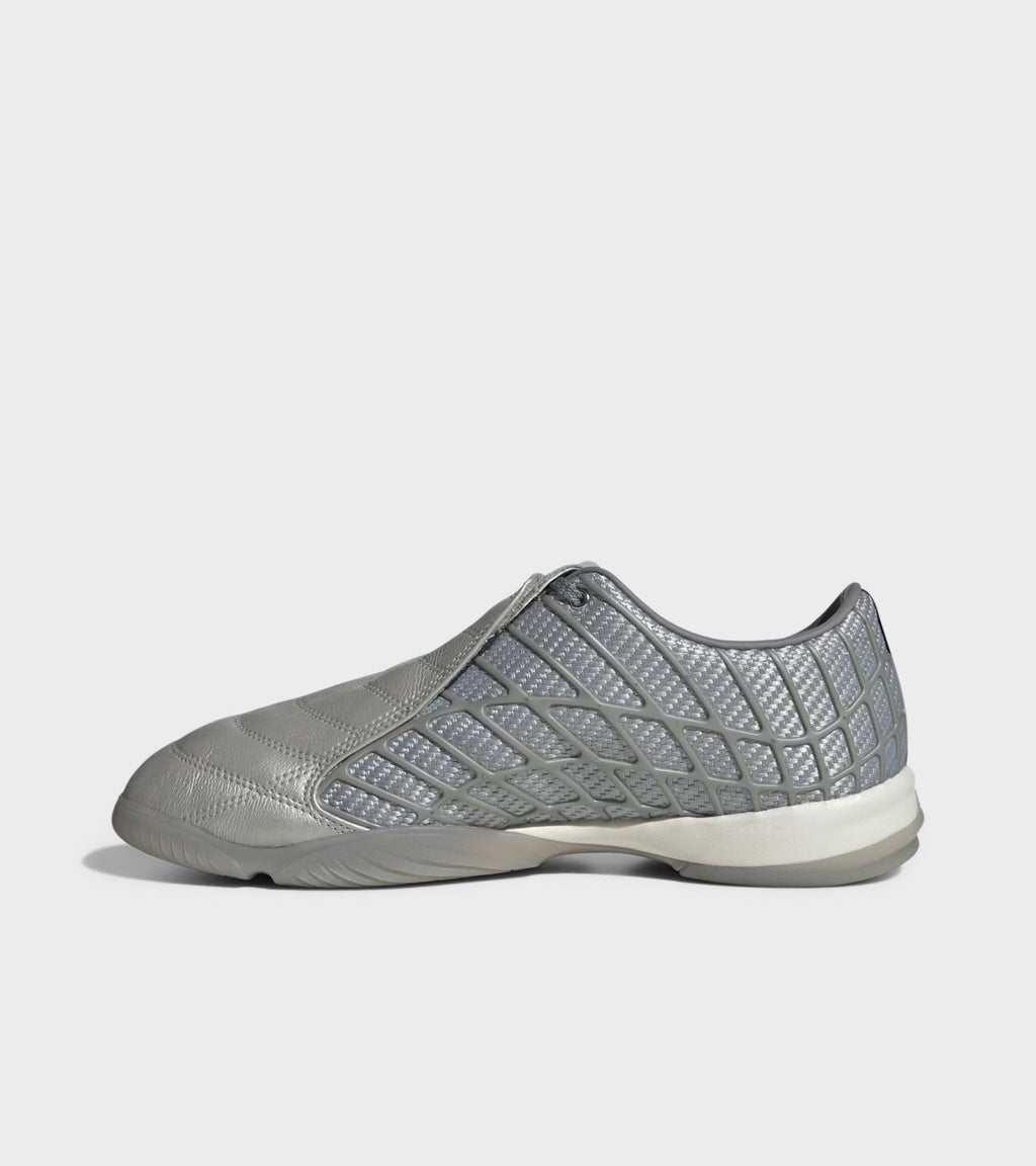 F50 Sala Silver Metallic/Grey Three