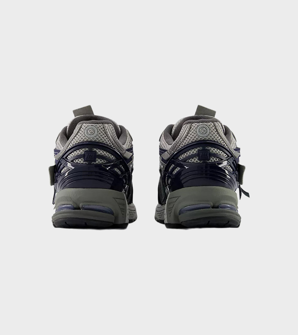 U19064F6 Graphite/Magic Blue