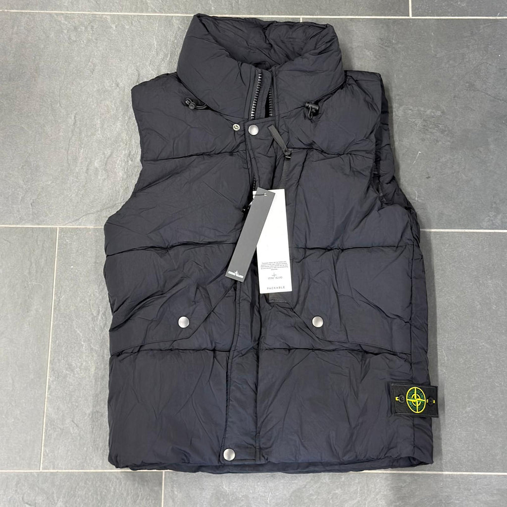 SMANICATO IMBOTTITO STONE ISLAND CON CAPPUCCIO ESTRAIBILE NERO