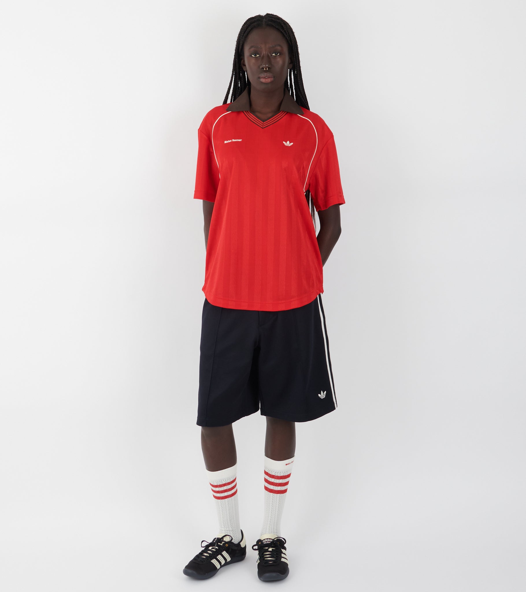 WB Football Tee Better Scarlet/Dark Brown