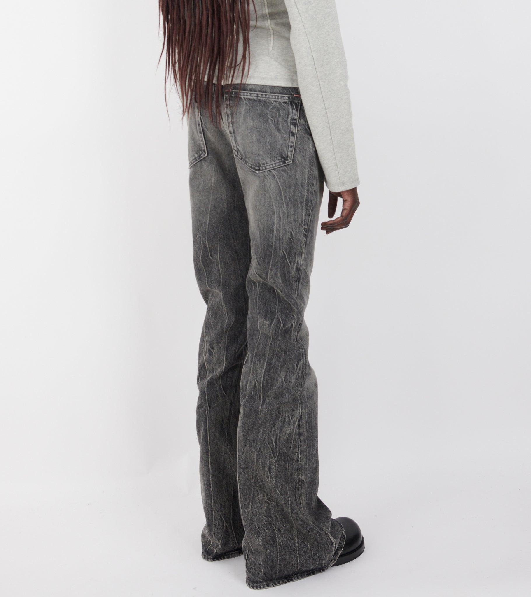2025F Gothik Fitted Jeans Washed Black