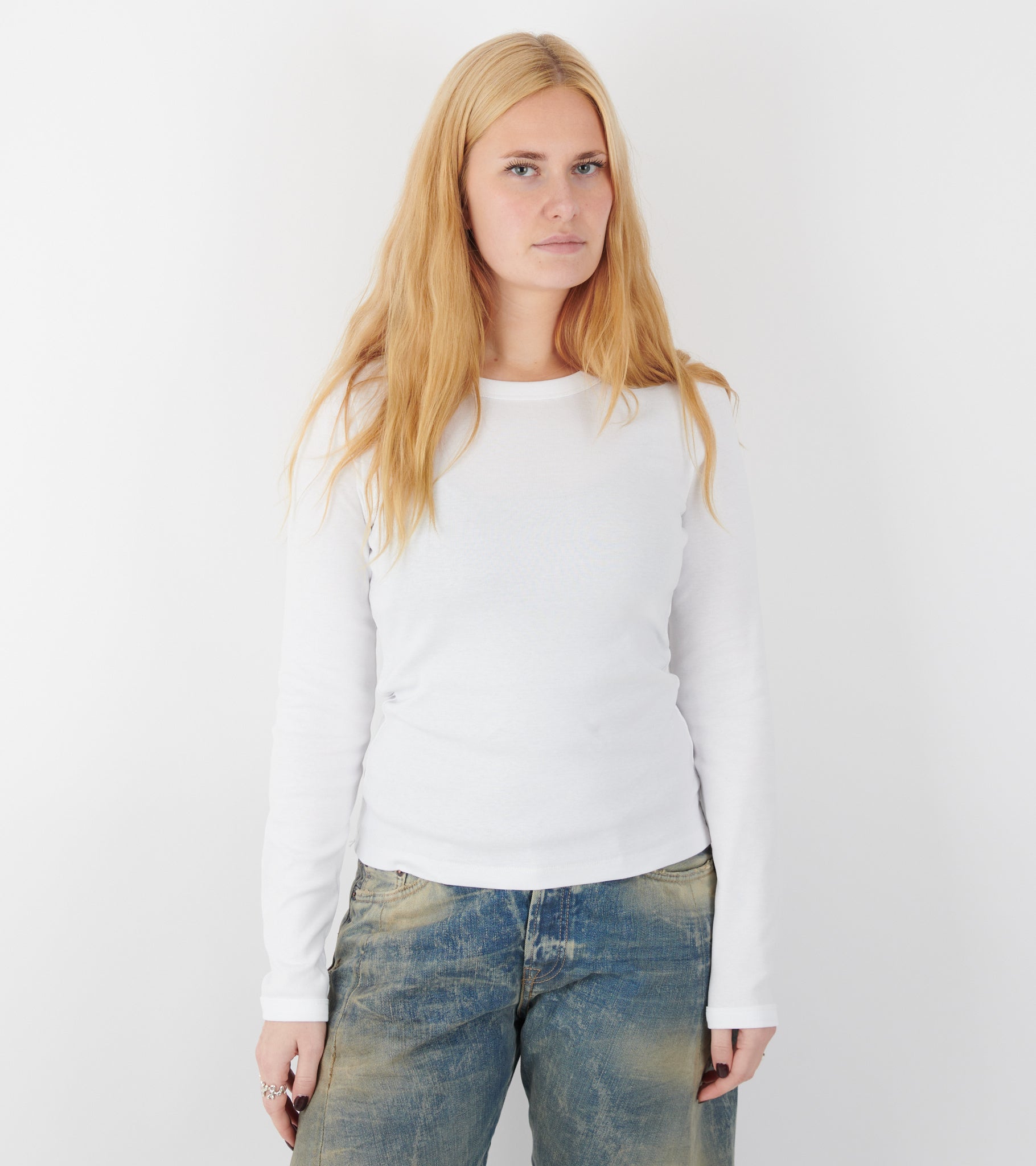 Max Tee White
