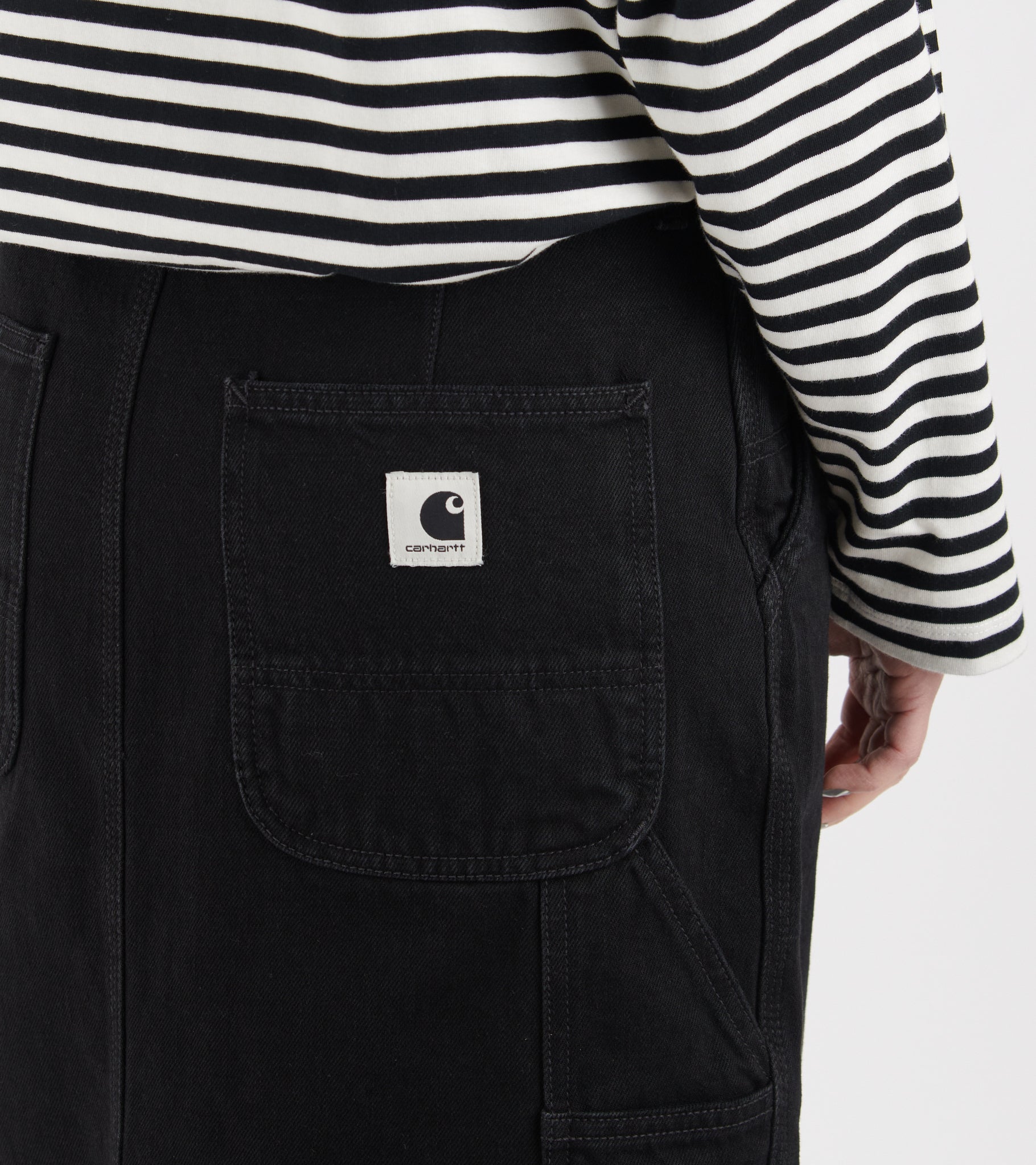 W Single Knee Skirt Black Stone Washed