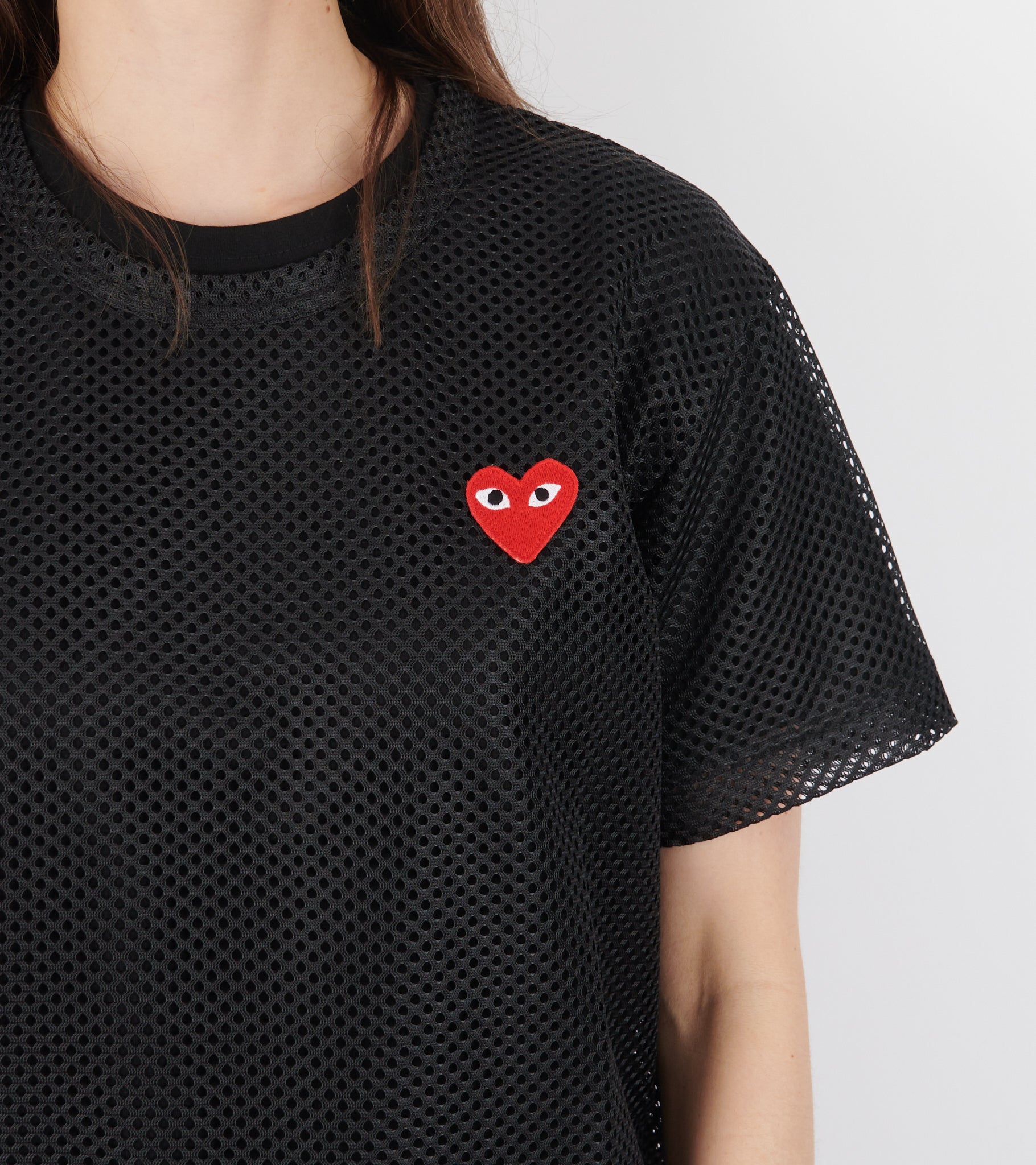 U Red Heart Mesh T-shirt Black