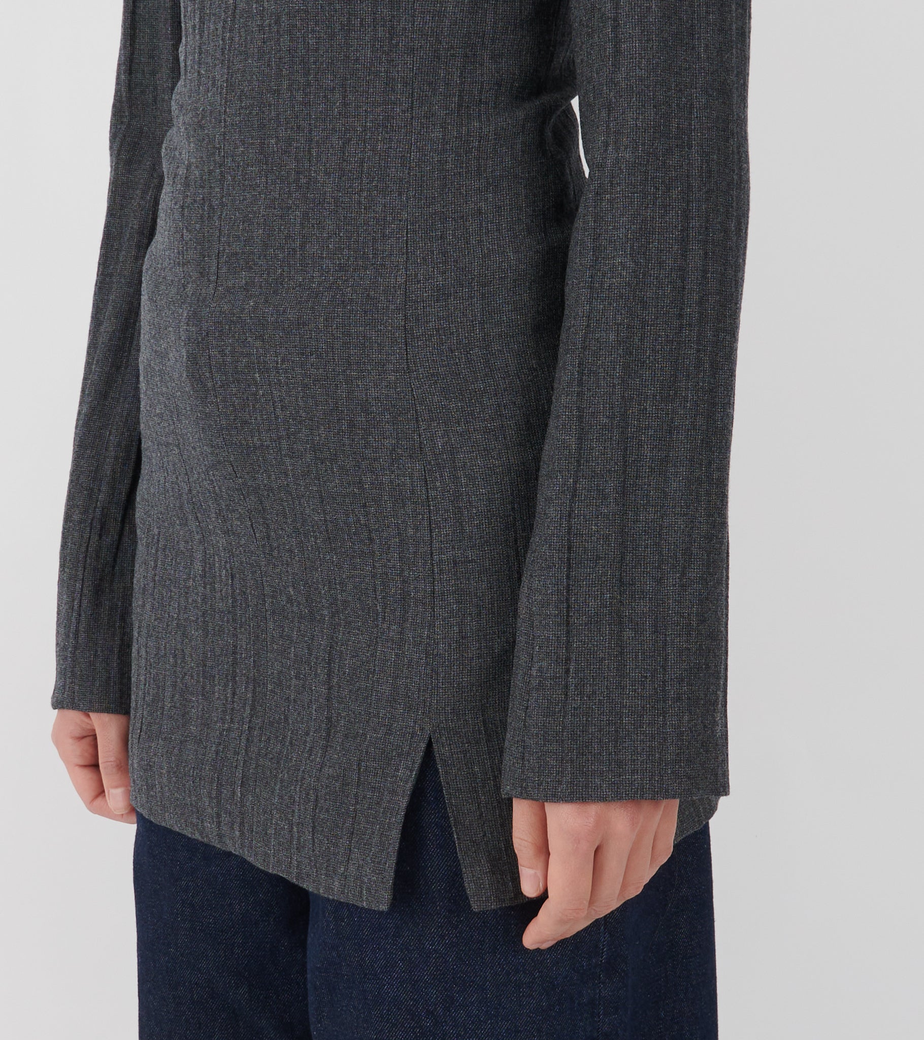 W Firm Dress Stone Grey Plisse Wool