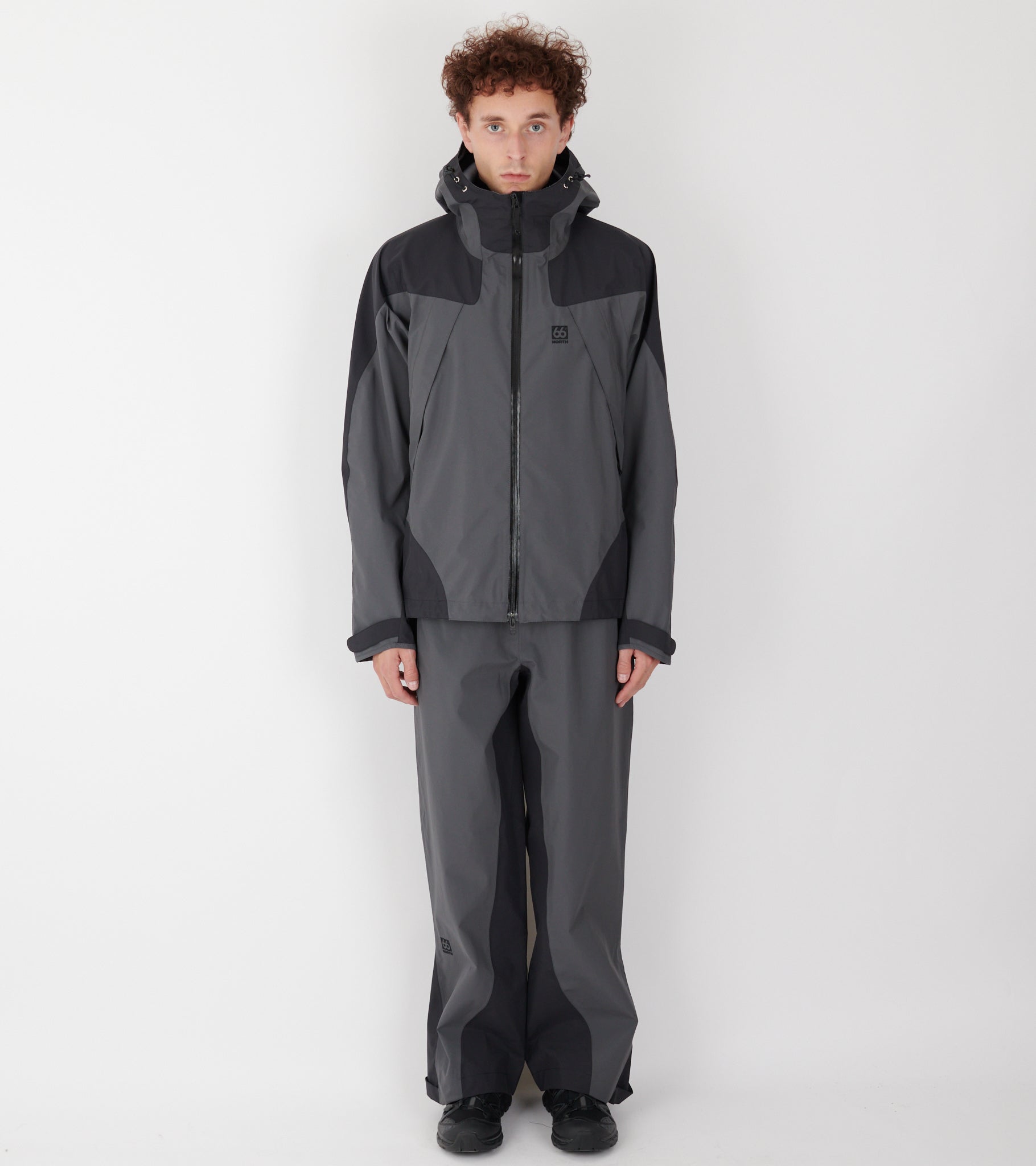Dyngja Shell Jacket Black/Grey