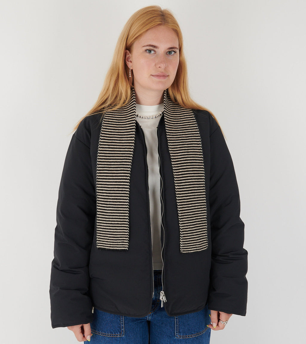 Small Thin Stripe Gartner Stitch Scarf Black/Oatmeal