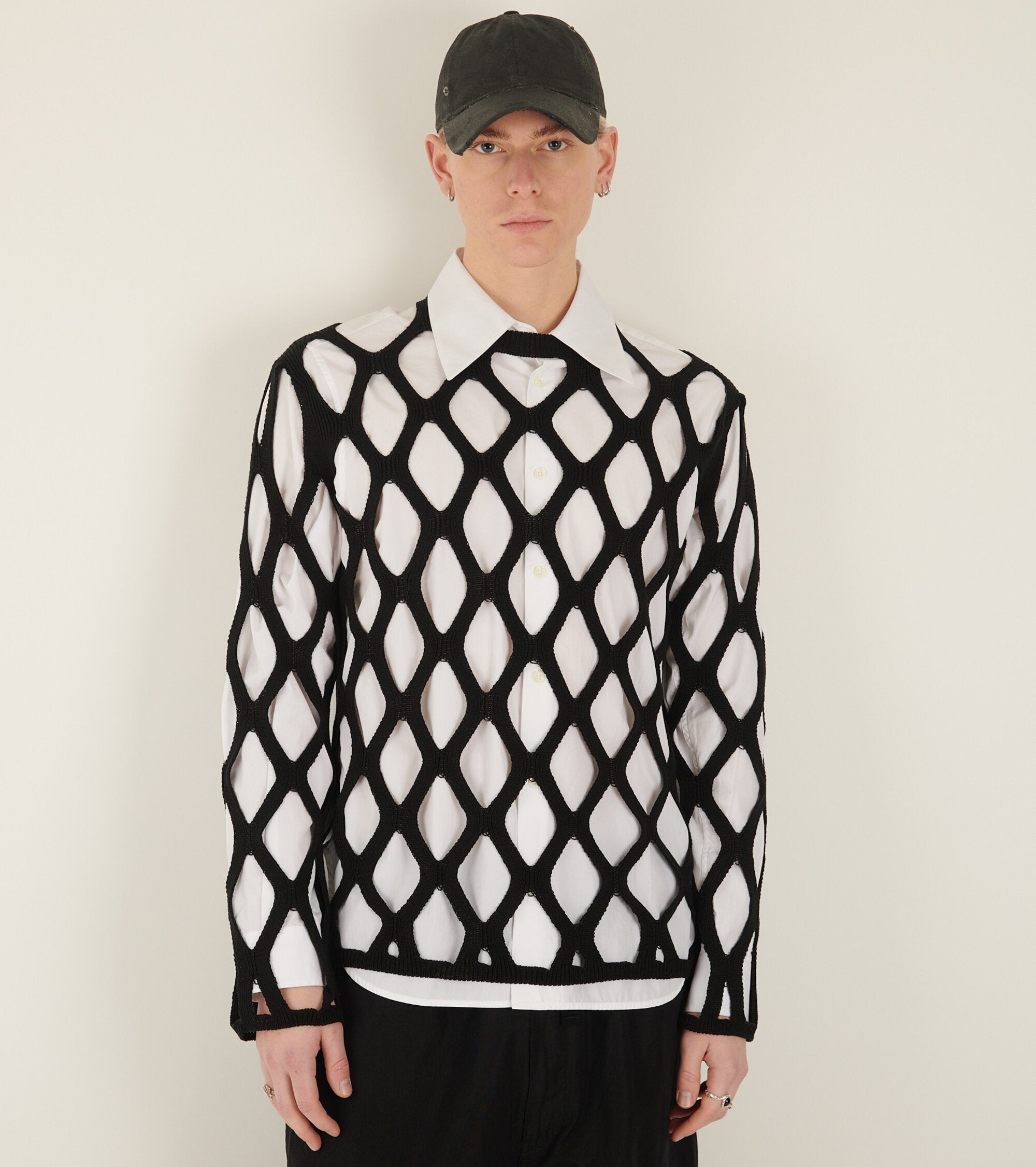 1M-N005-S24 Sweater Black