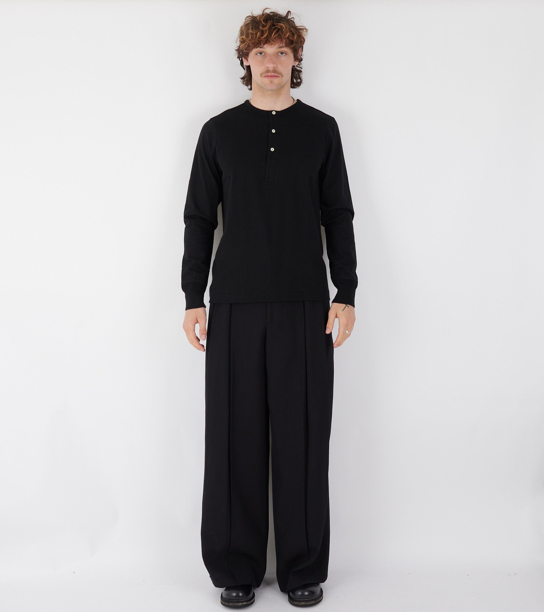 206 Men's Loopwheeled Henley Shirt Deep Black